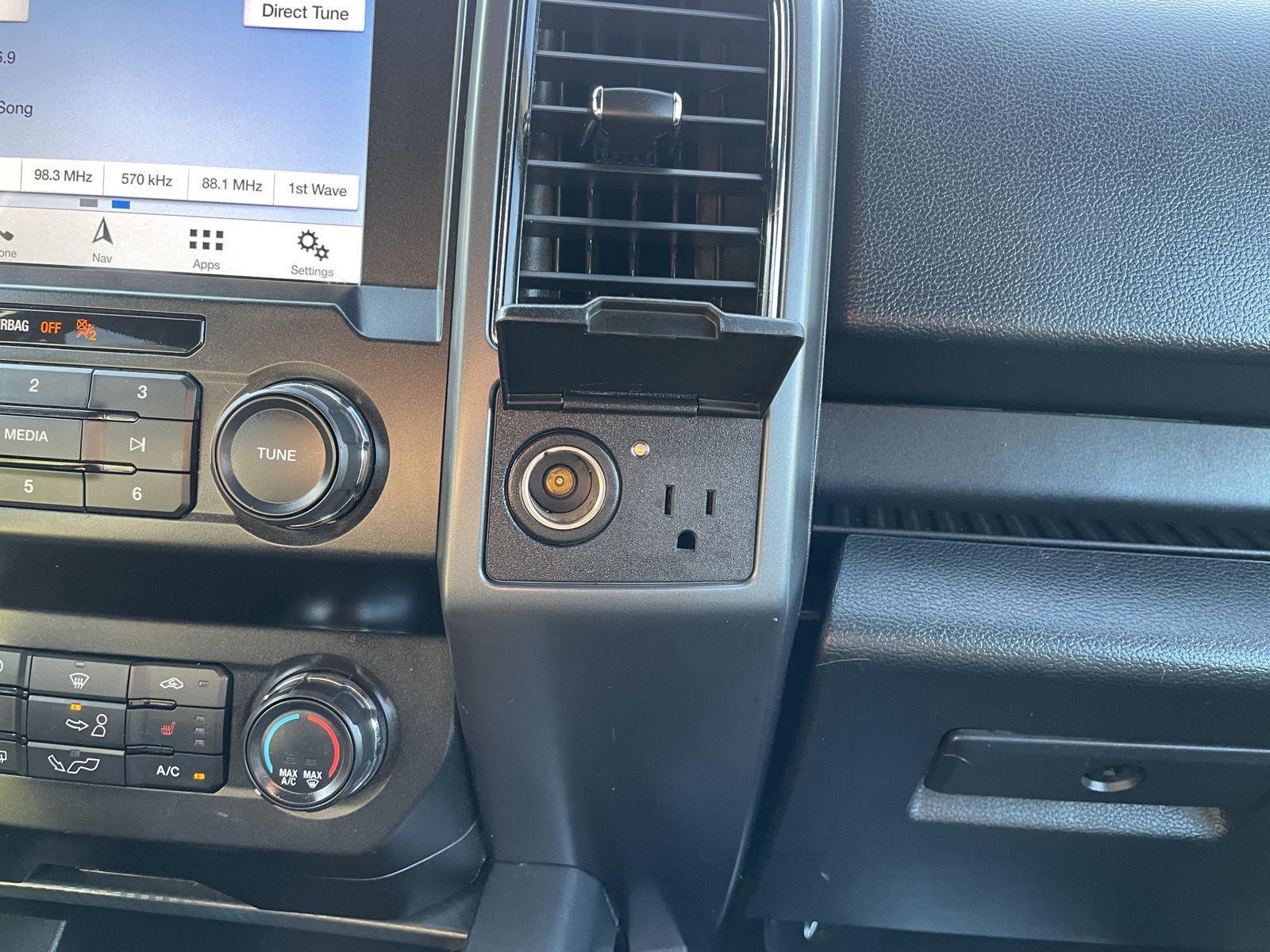 Vehicle photo 31