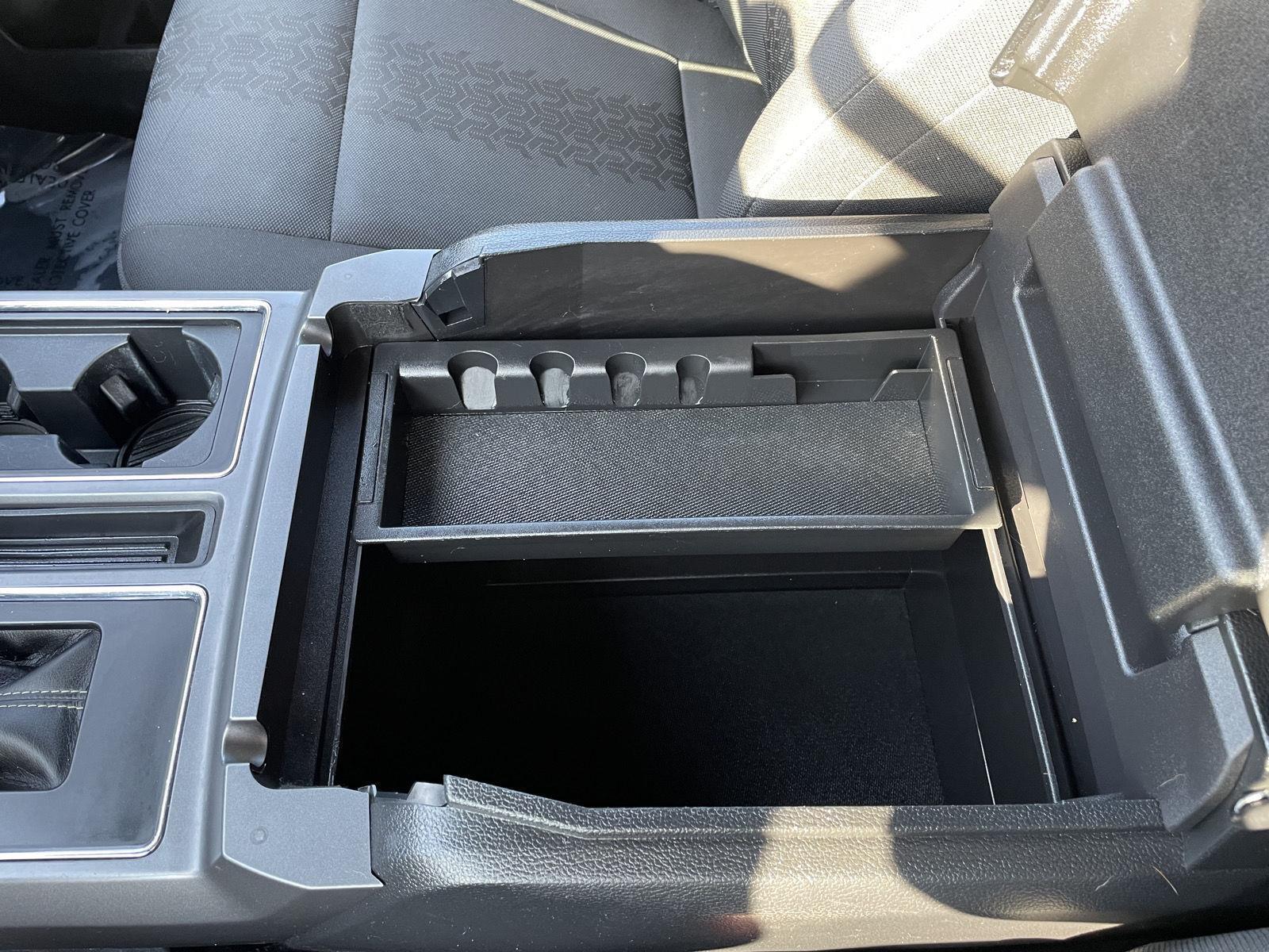 Vehicle photo 34