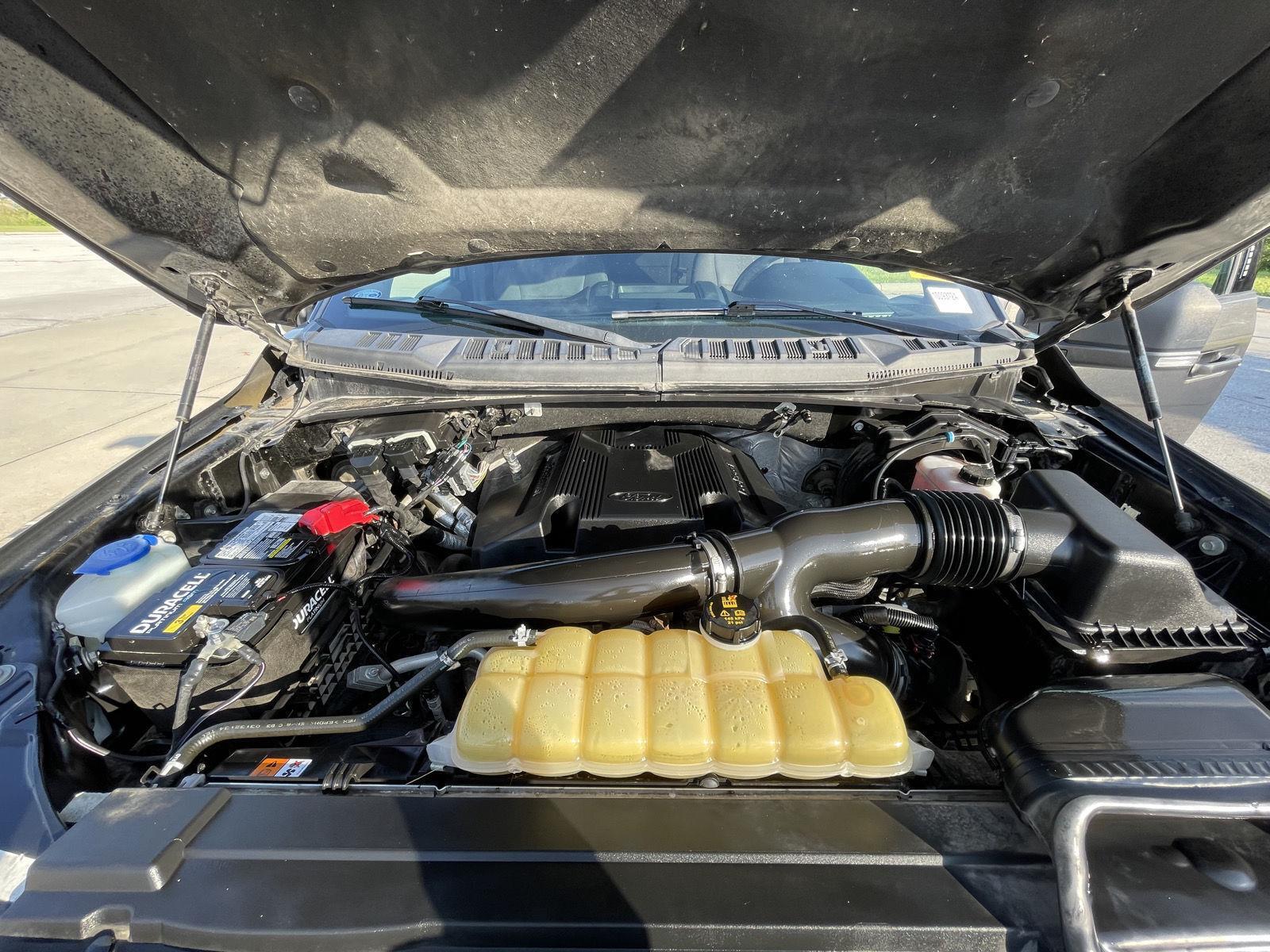 Vehicle photo 37
