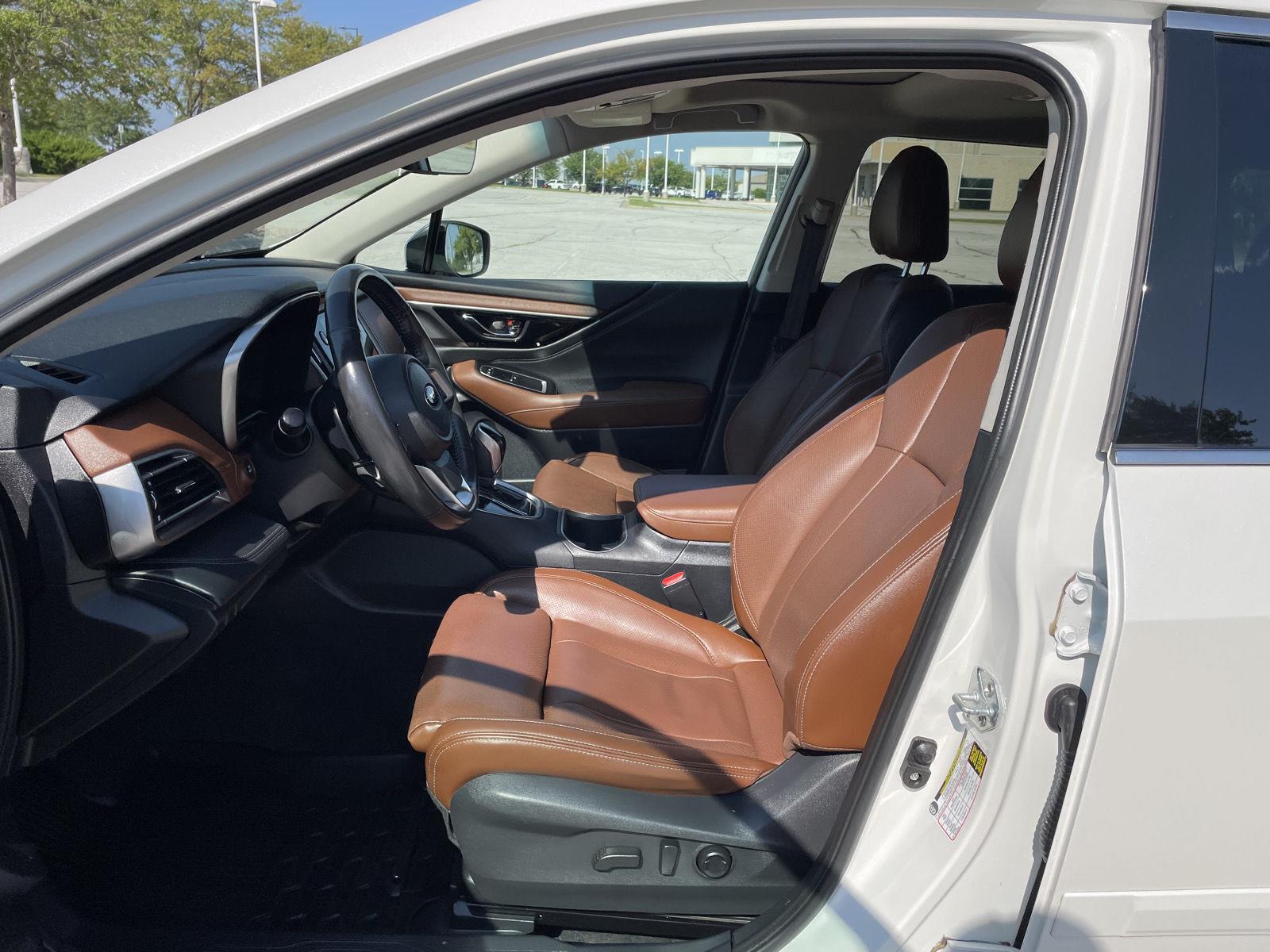 Vehicle photo 17