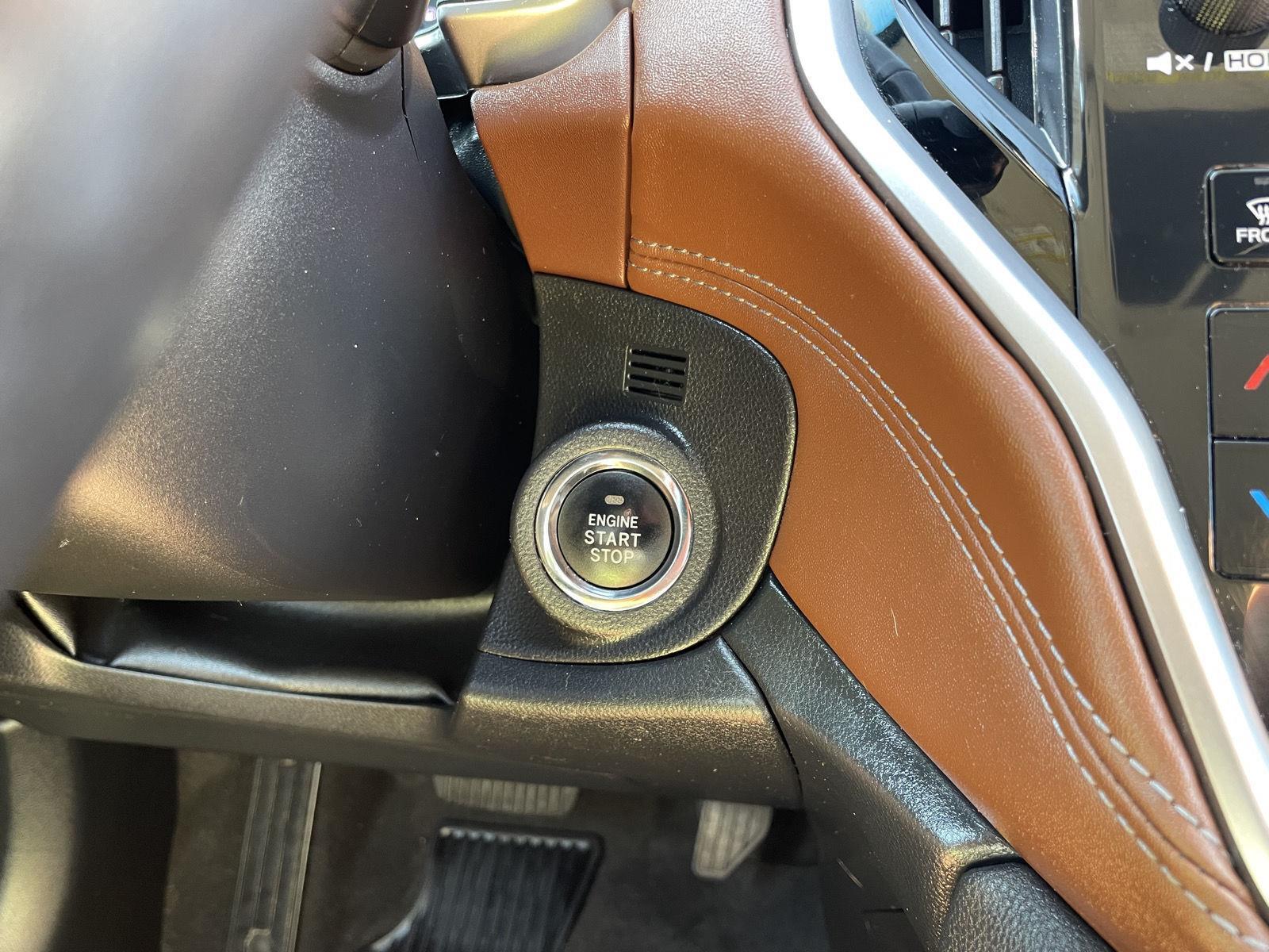 Vehicle photo 26