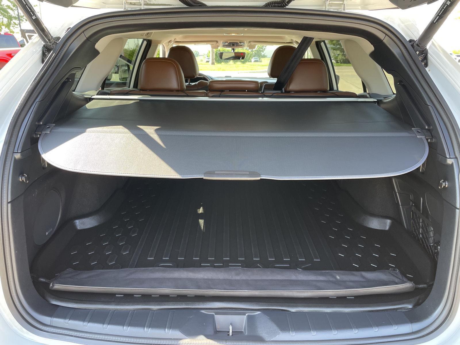 Vehicle photo 37