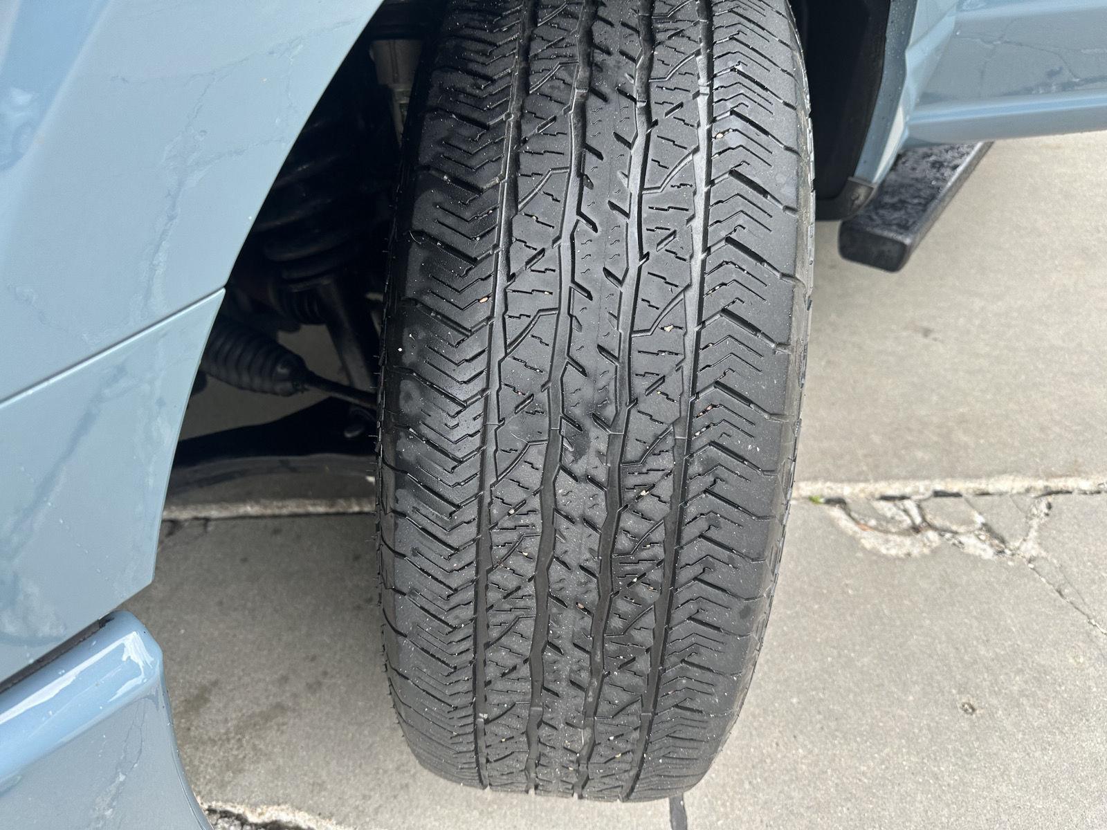 Vehicle photo 11