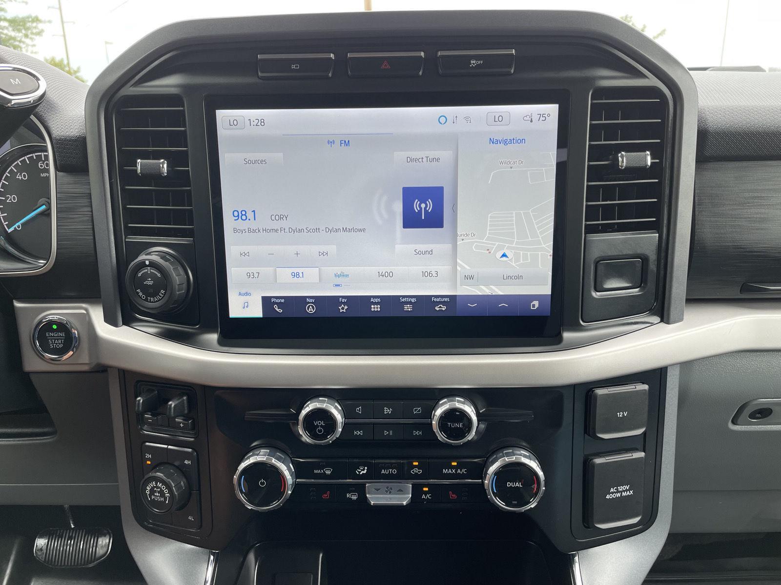 Vehicle photo 21