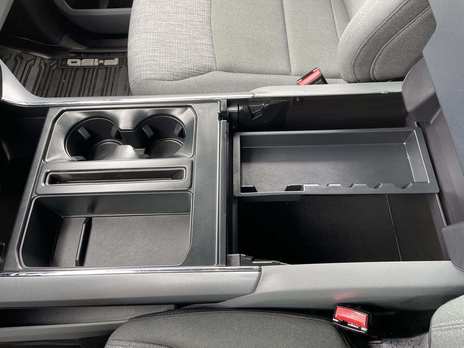 Vehicle photo 33