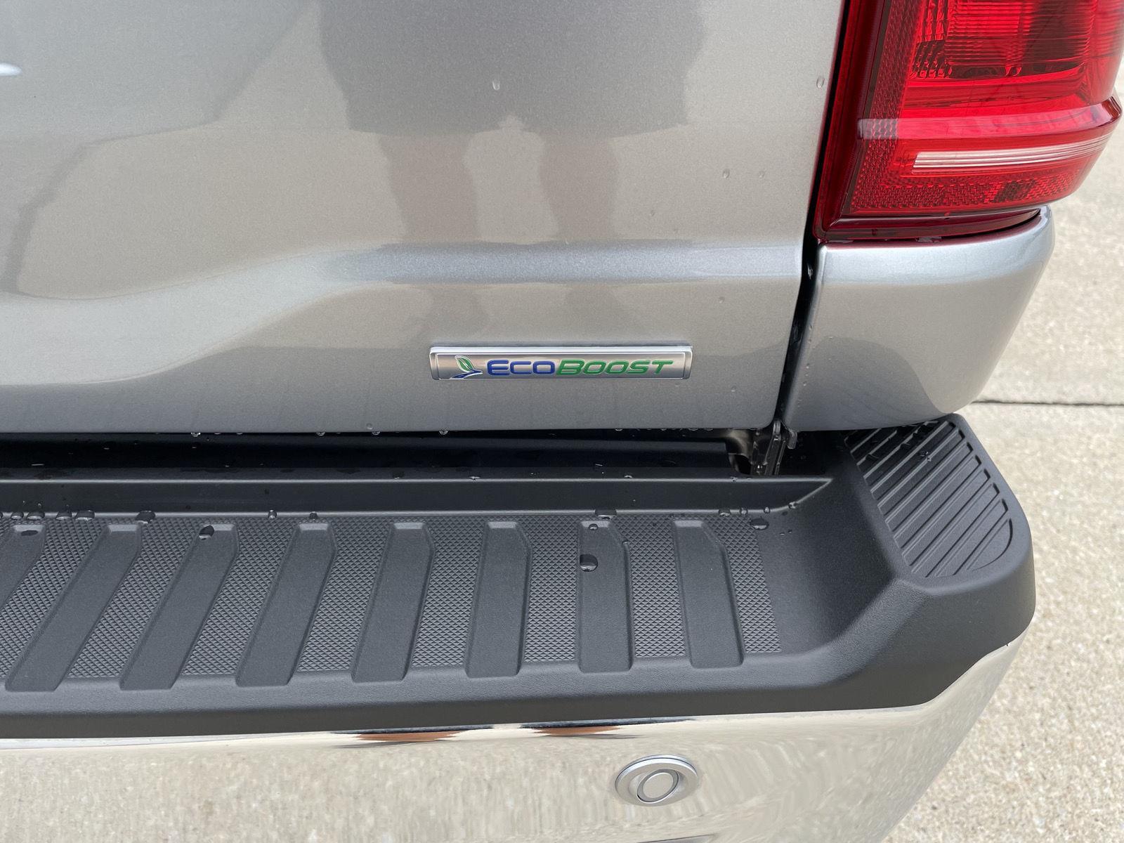 Vehicle photo 40