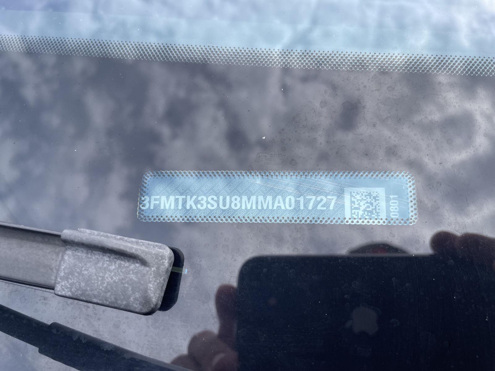 Vehicle photo 35