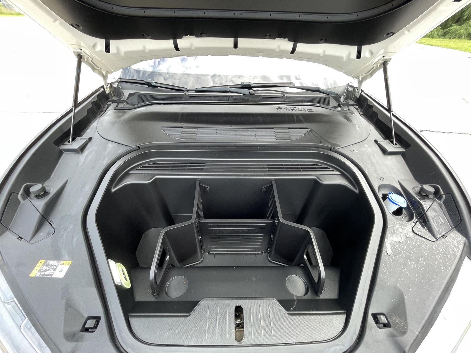 Vehicle photo 36
