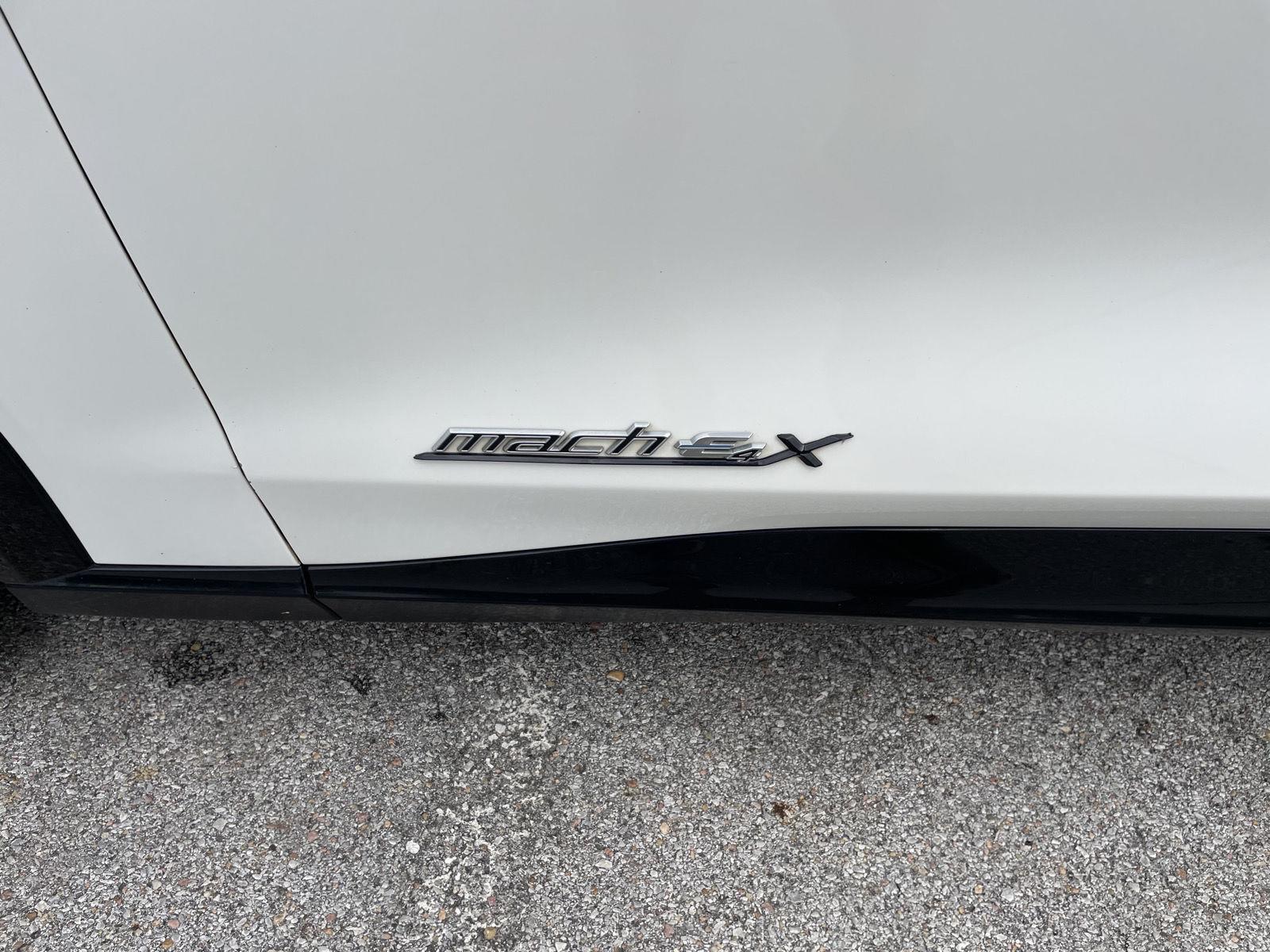 Vehicle photo 39