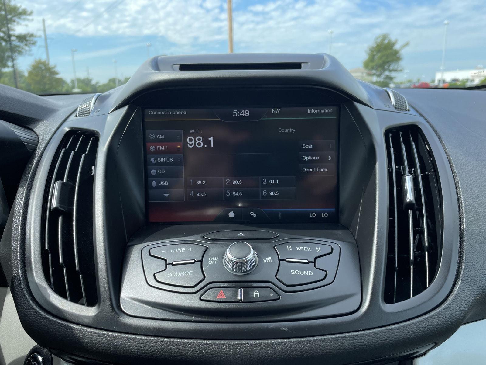 Vehicle photo 20