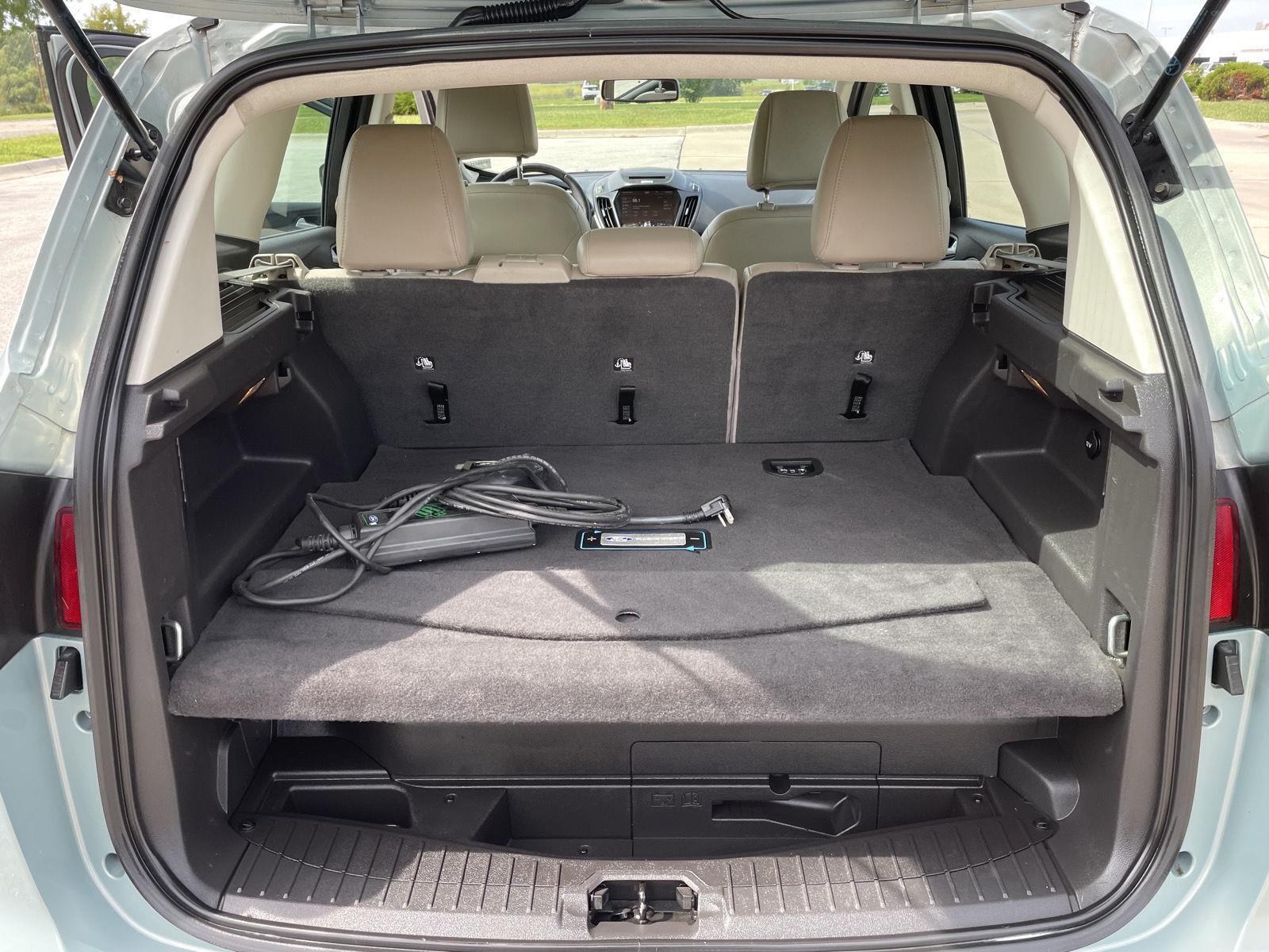 Vehicle photo 29