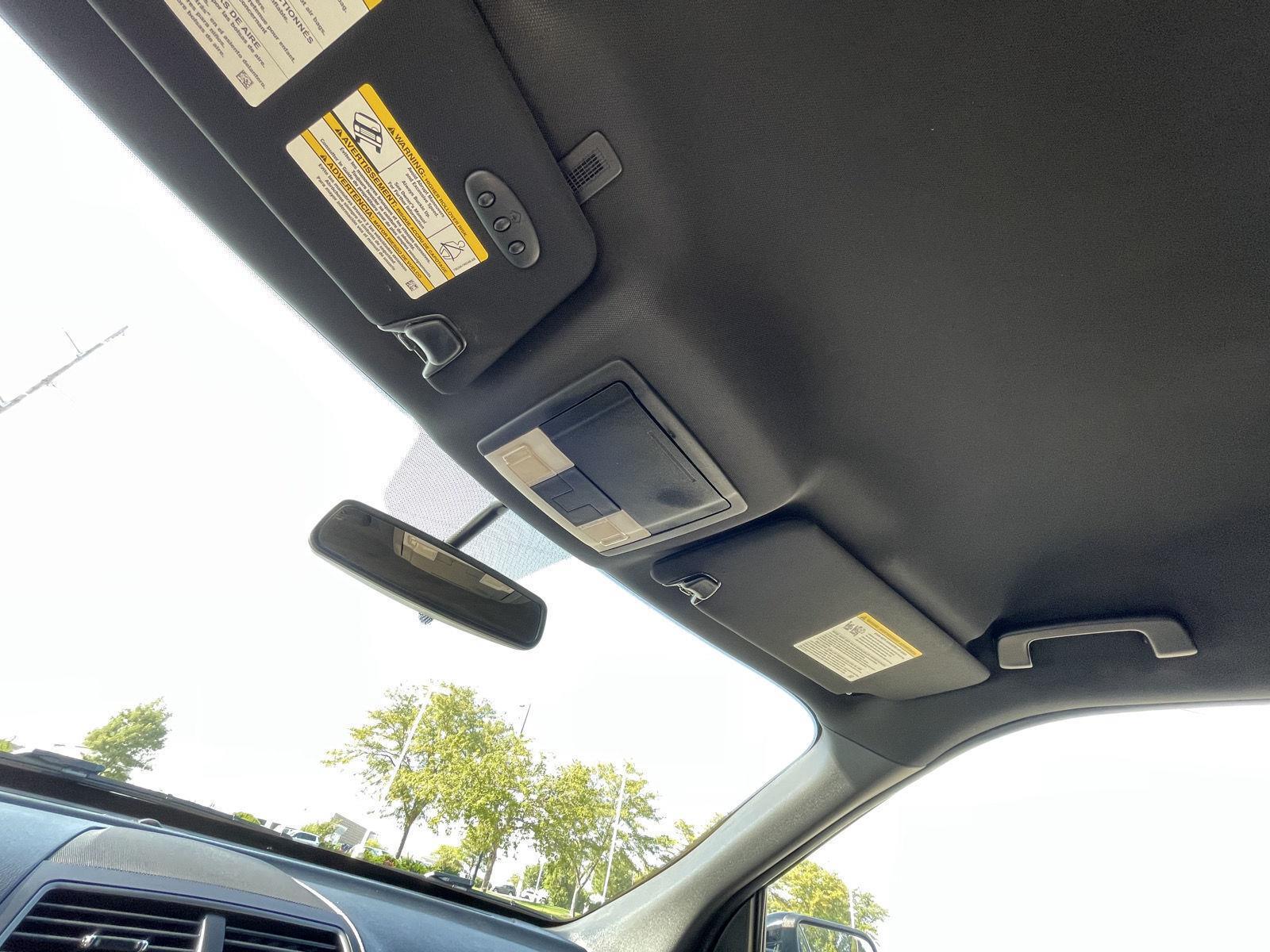 Vehicle photo 22