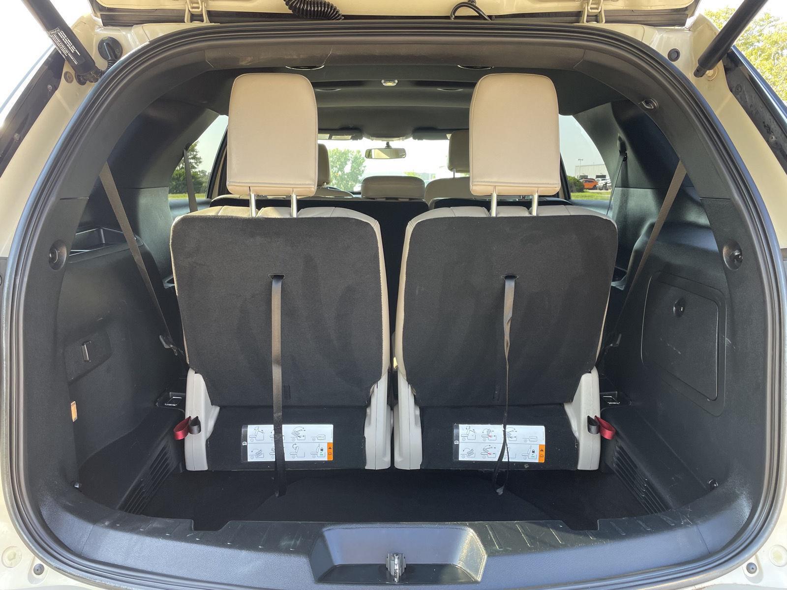 Vehicle photo 37