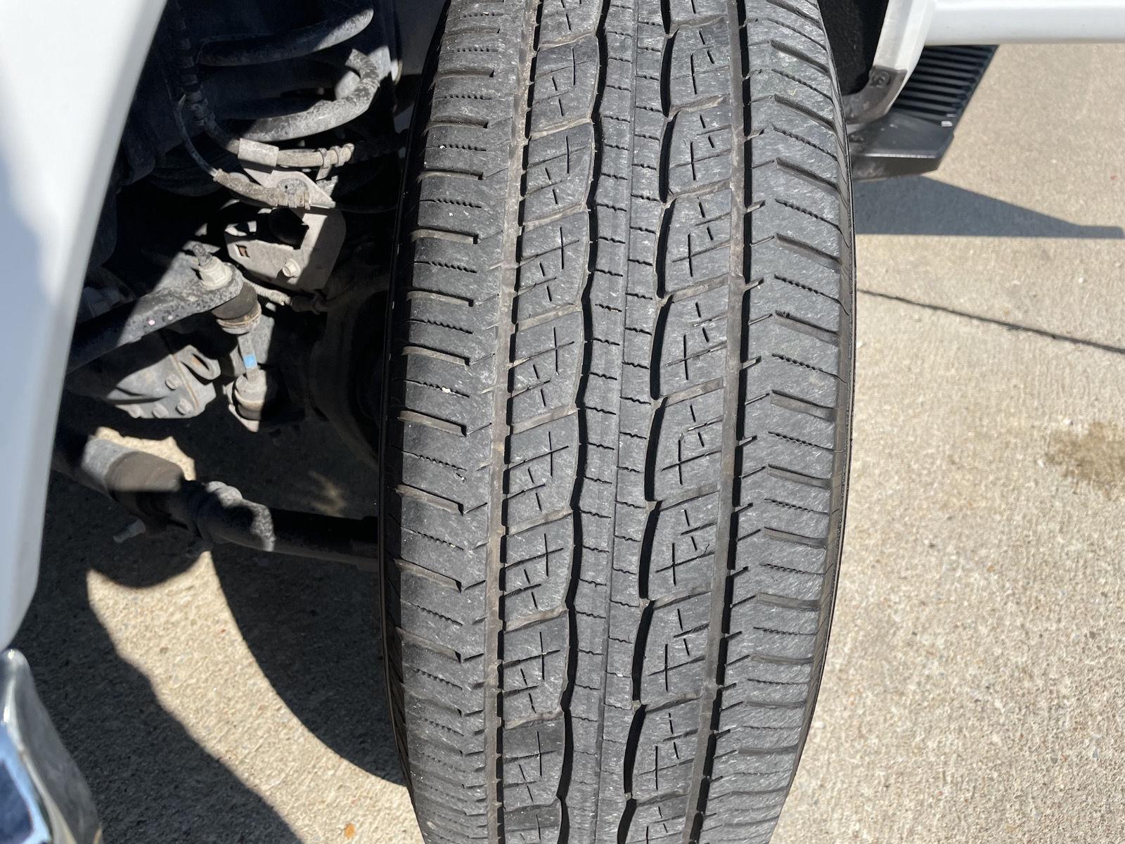 Vehicle photo 11