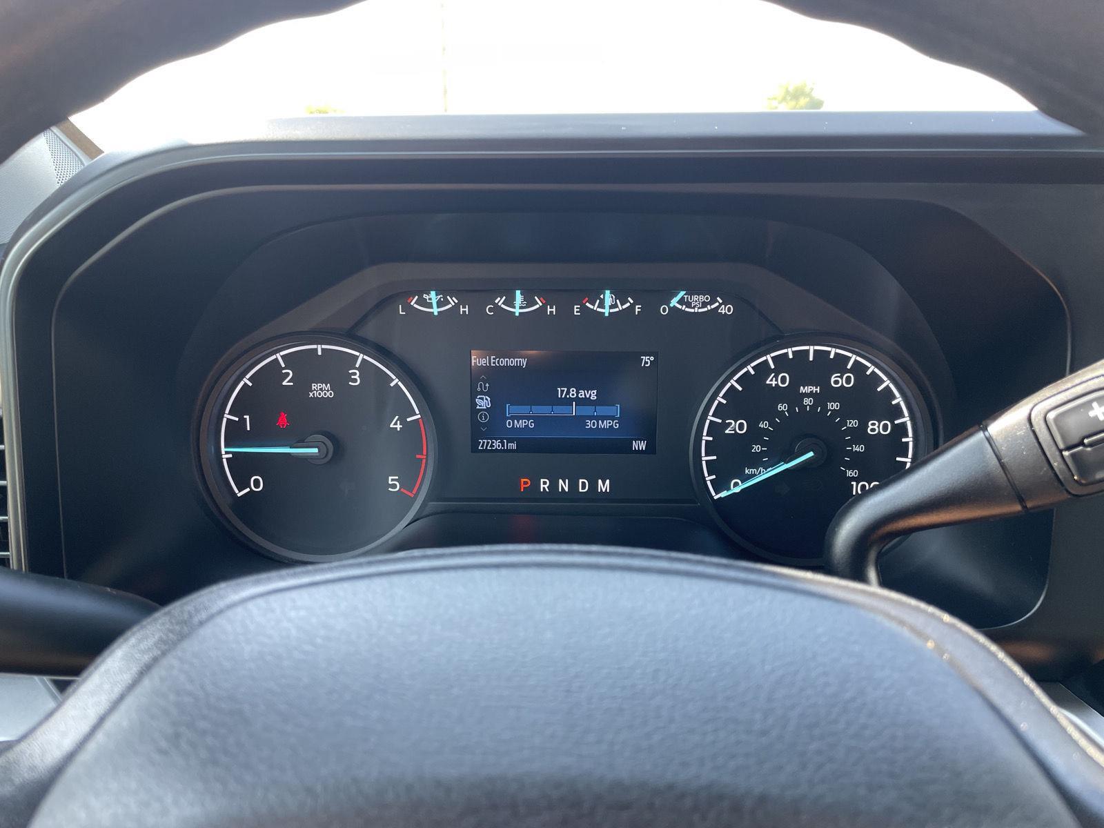 Vehicle photo 15