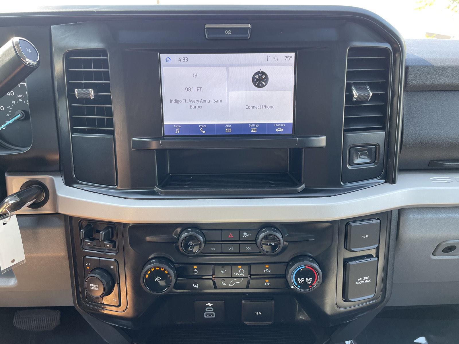 Vehicle photo 22