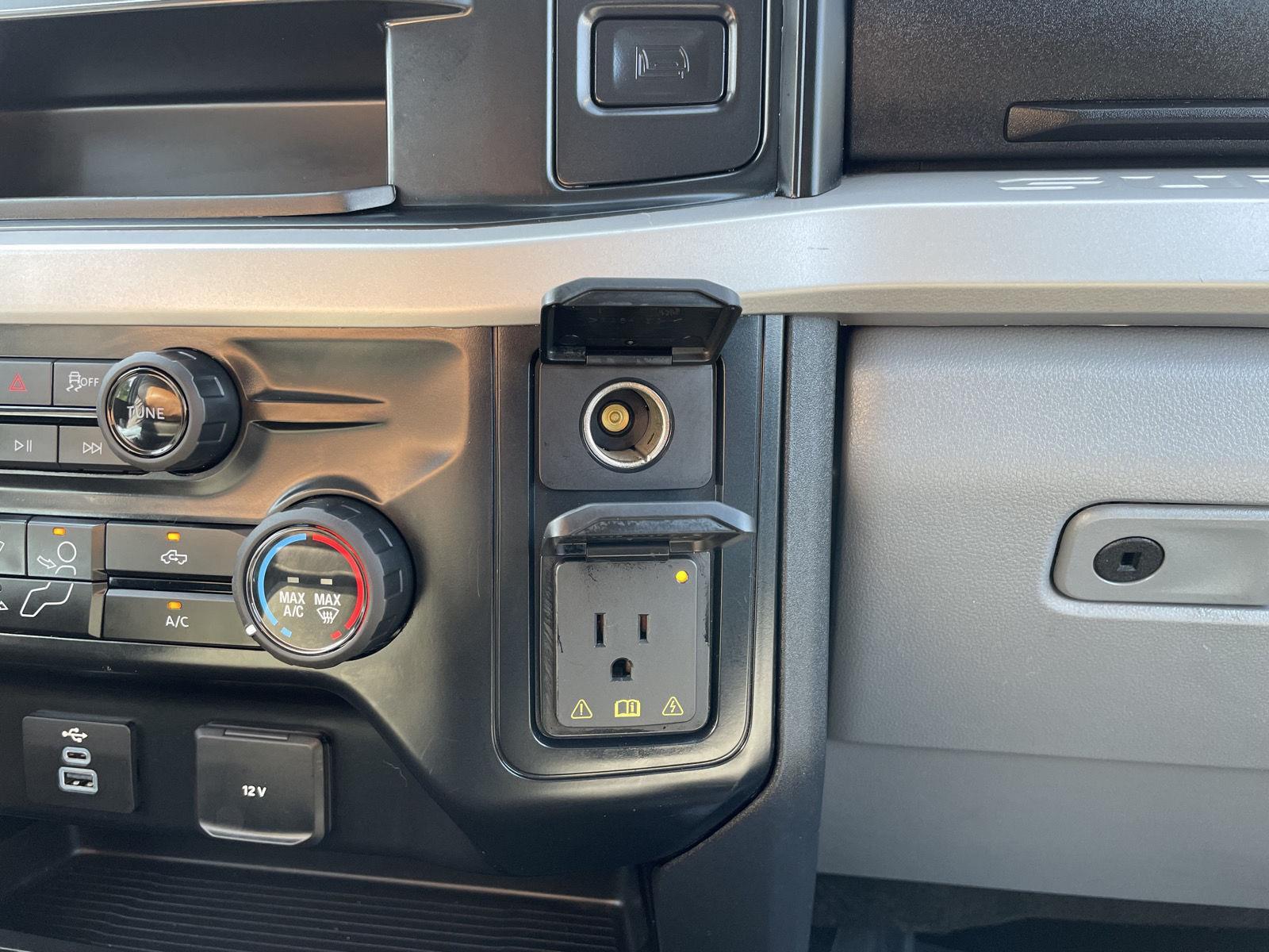 Vehicle photo 27