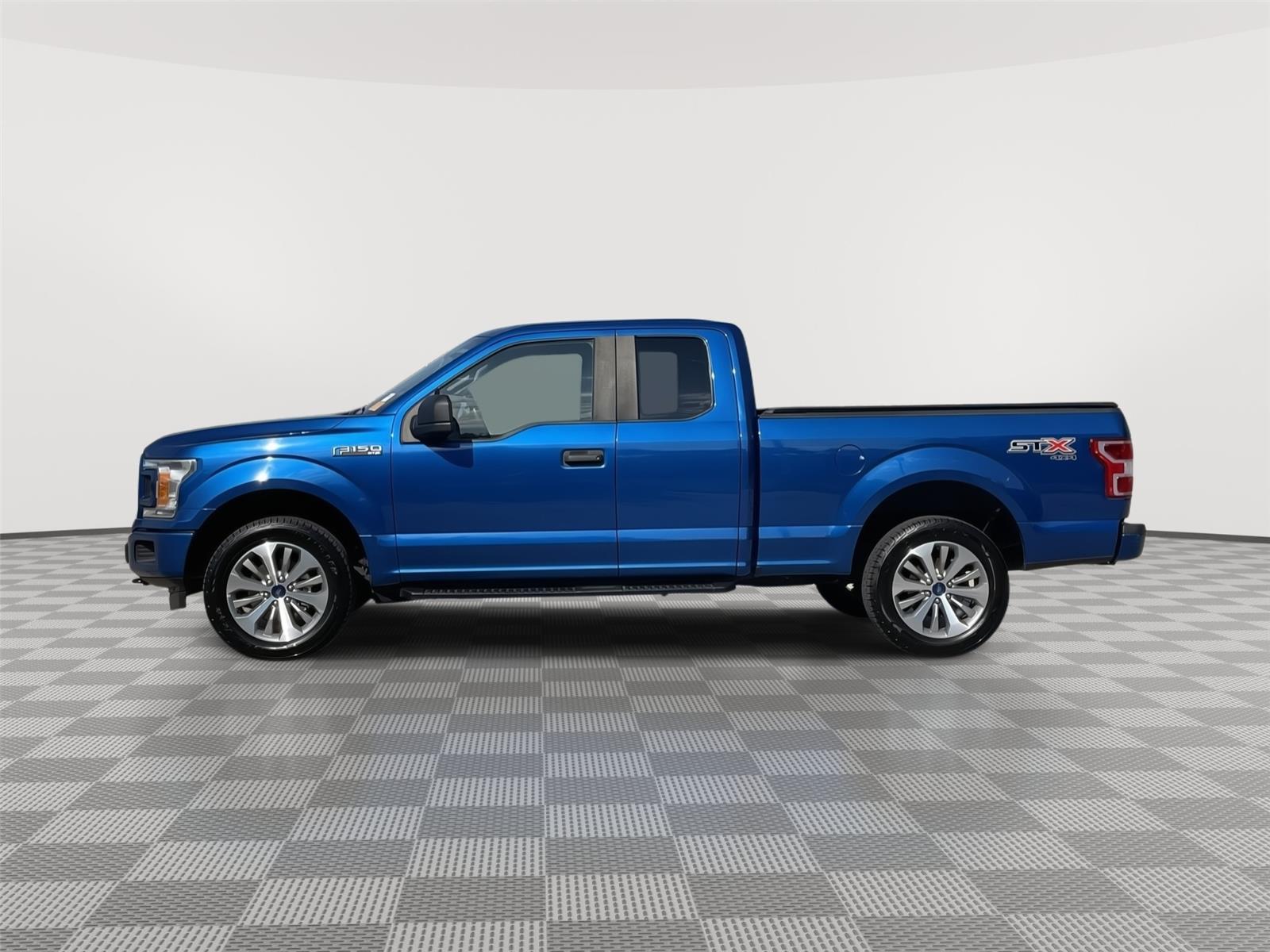 Vehicle photo 2