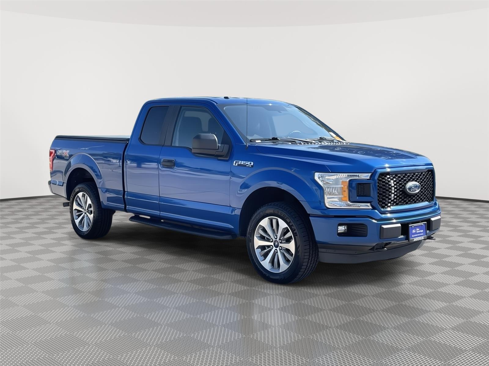 Vehicle photo 5