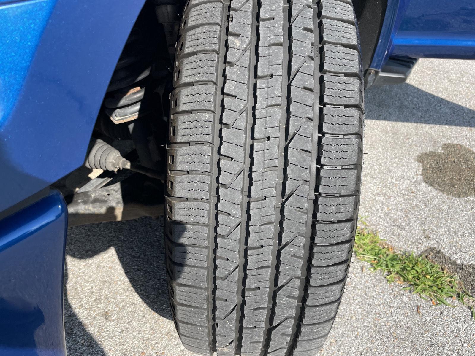 Vehicle photo 11