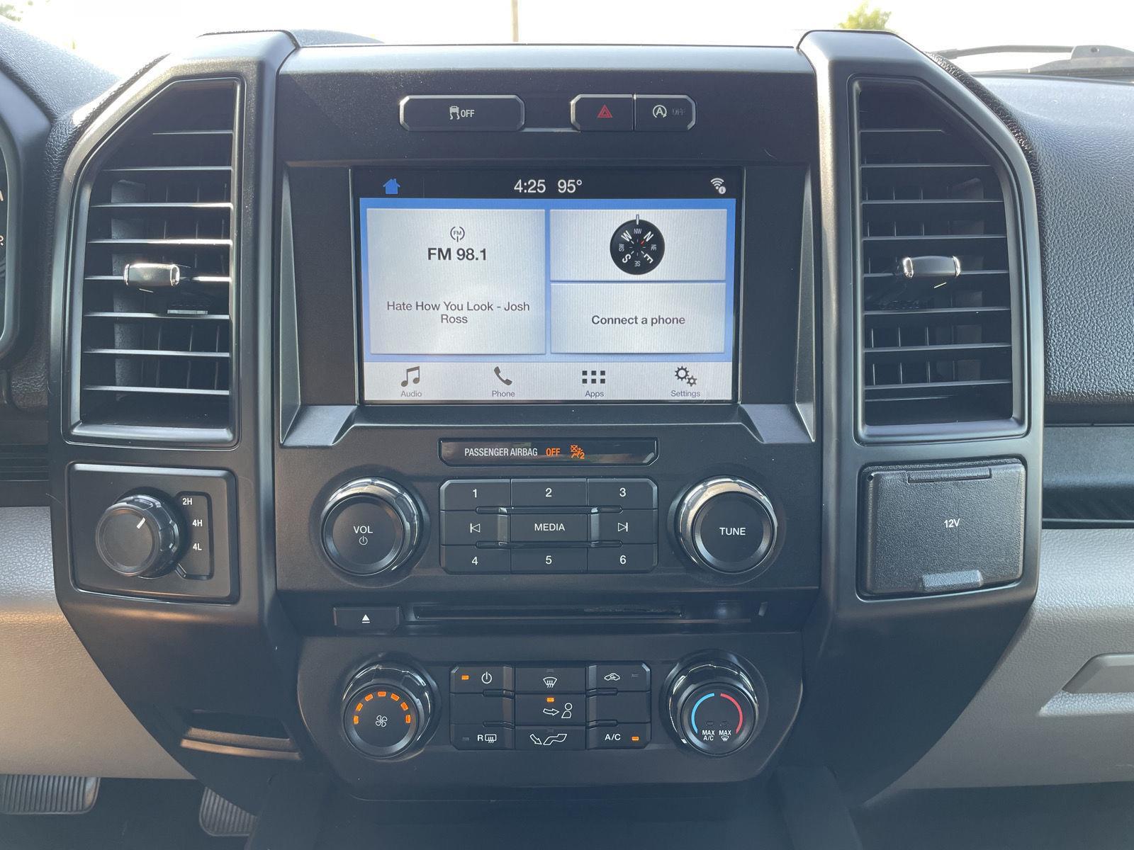 Vehicle photo 22