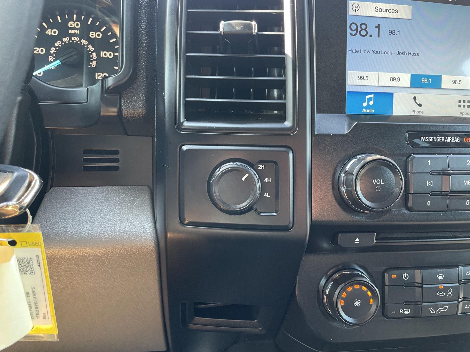 Vehicle photo 27