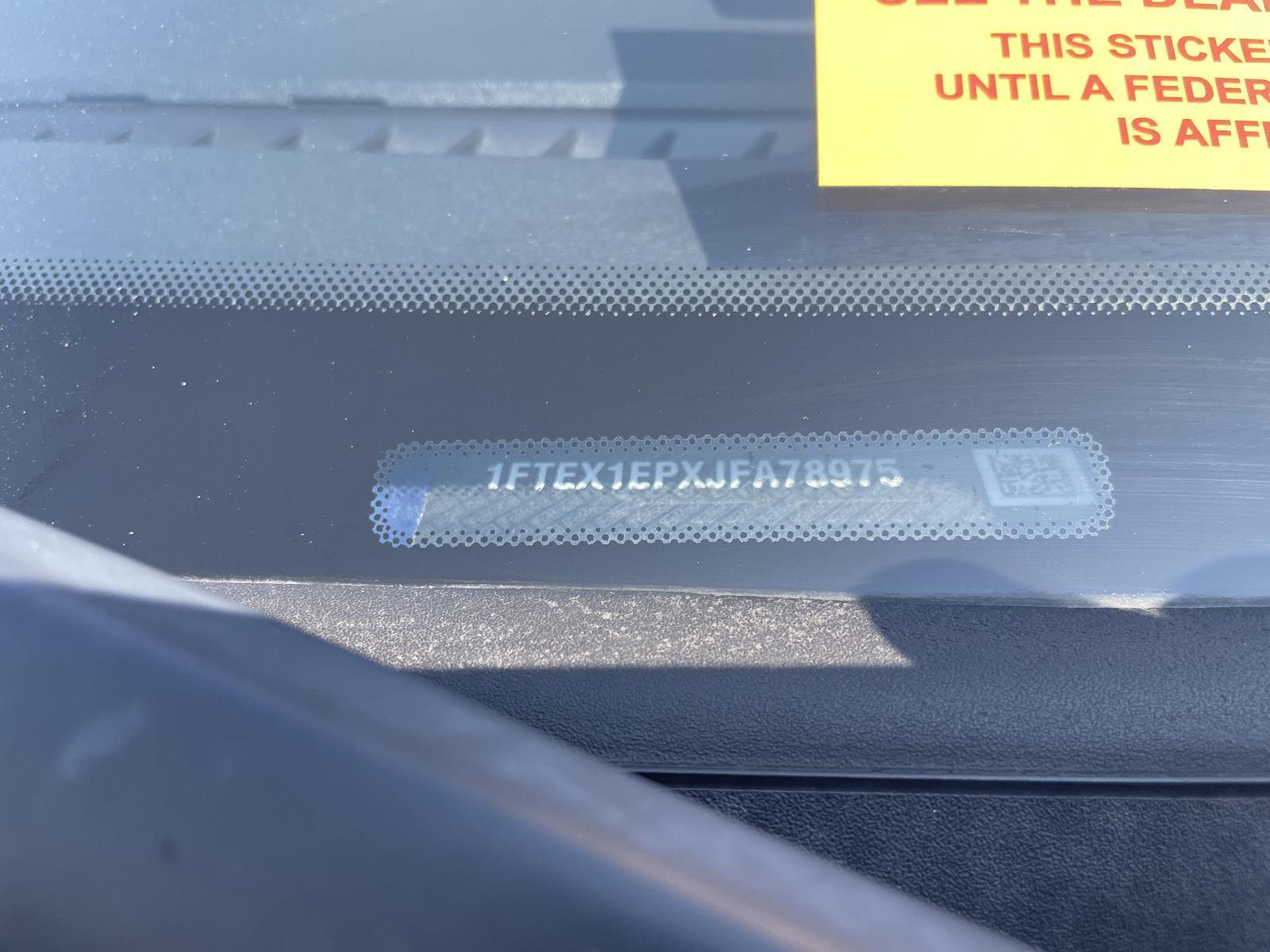 Vehicle photo 32