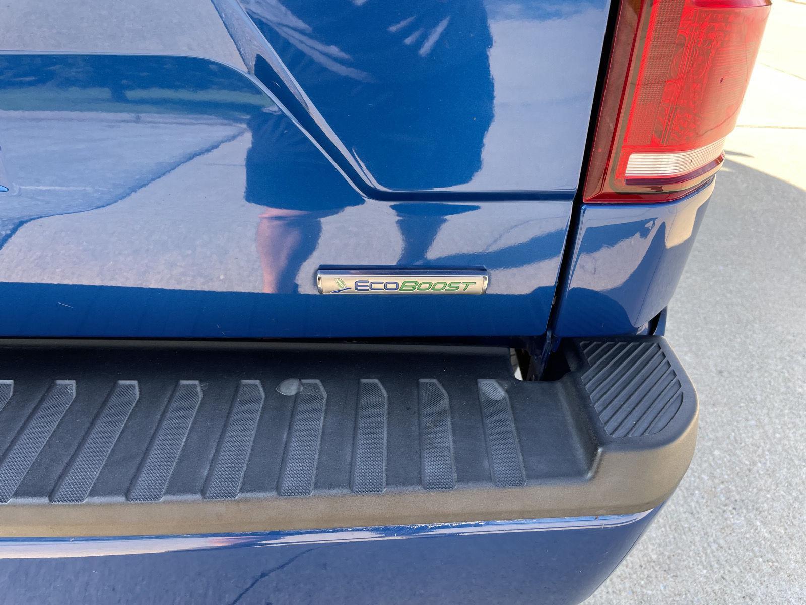 Vehicle photo 37