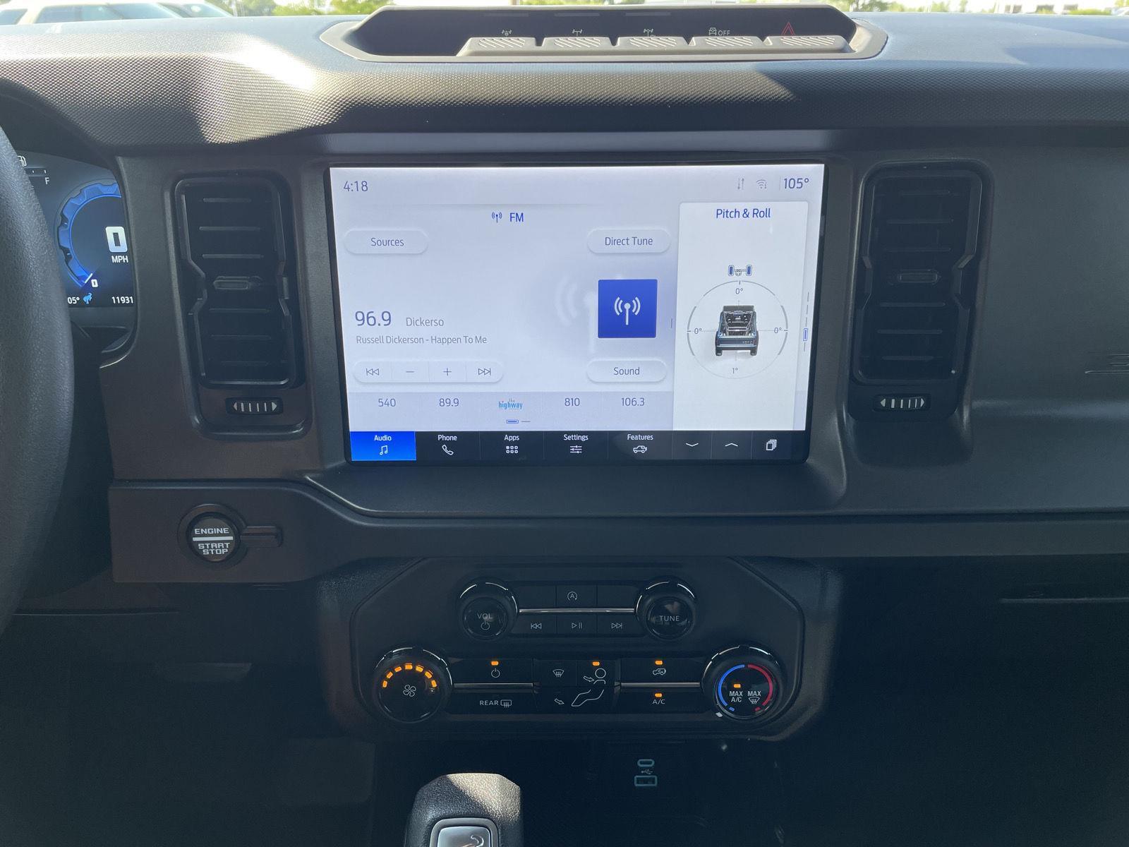 Vehicle photo 22