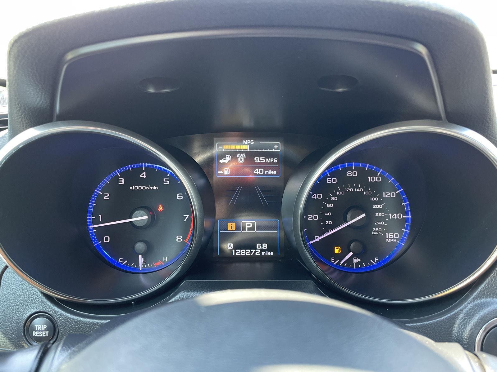 Vehicle photo 15