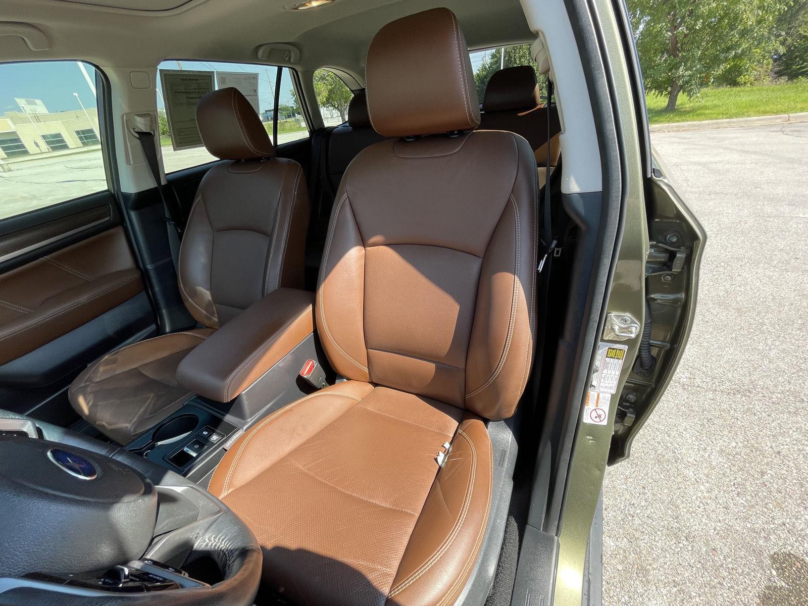 Vehicle photo 18