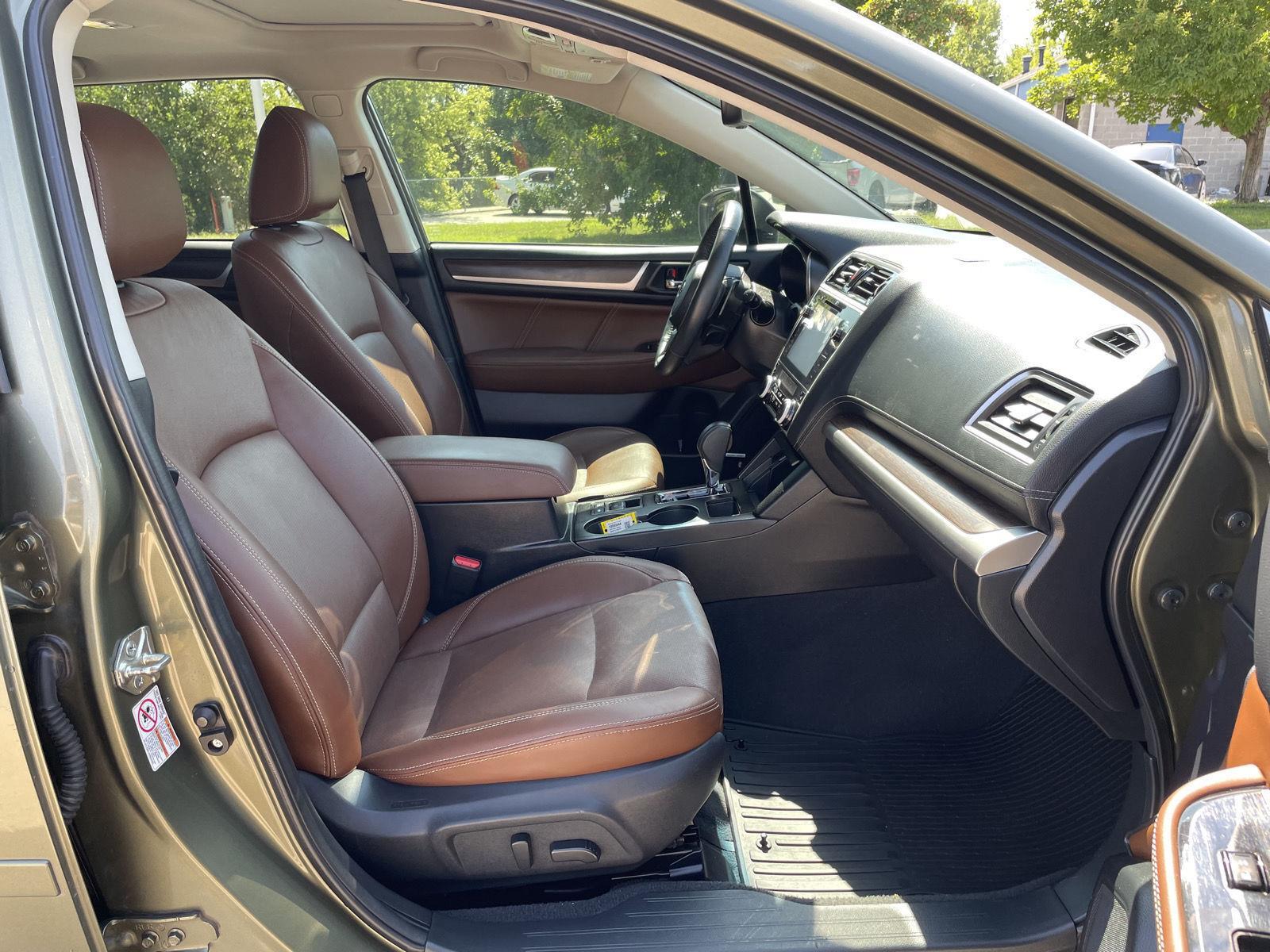 Vehicle photo 19