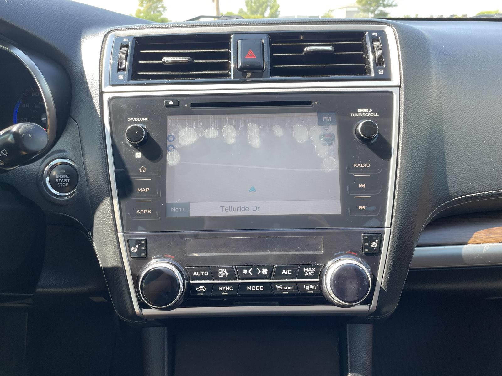Vehicle photo 23