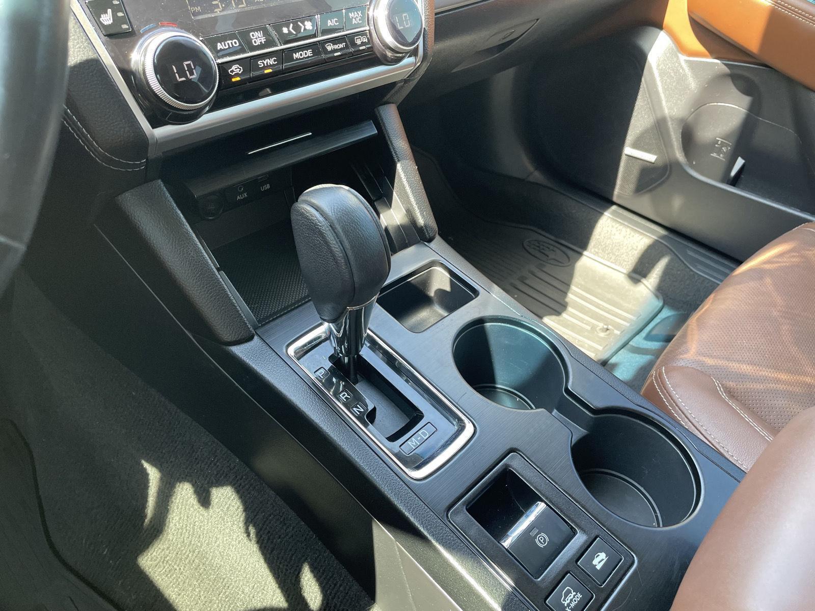 Vehicle photo 32