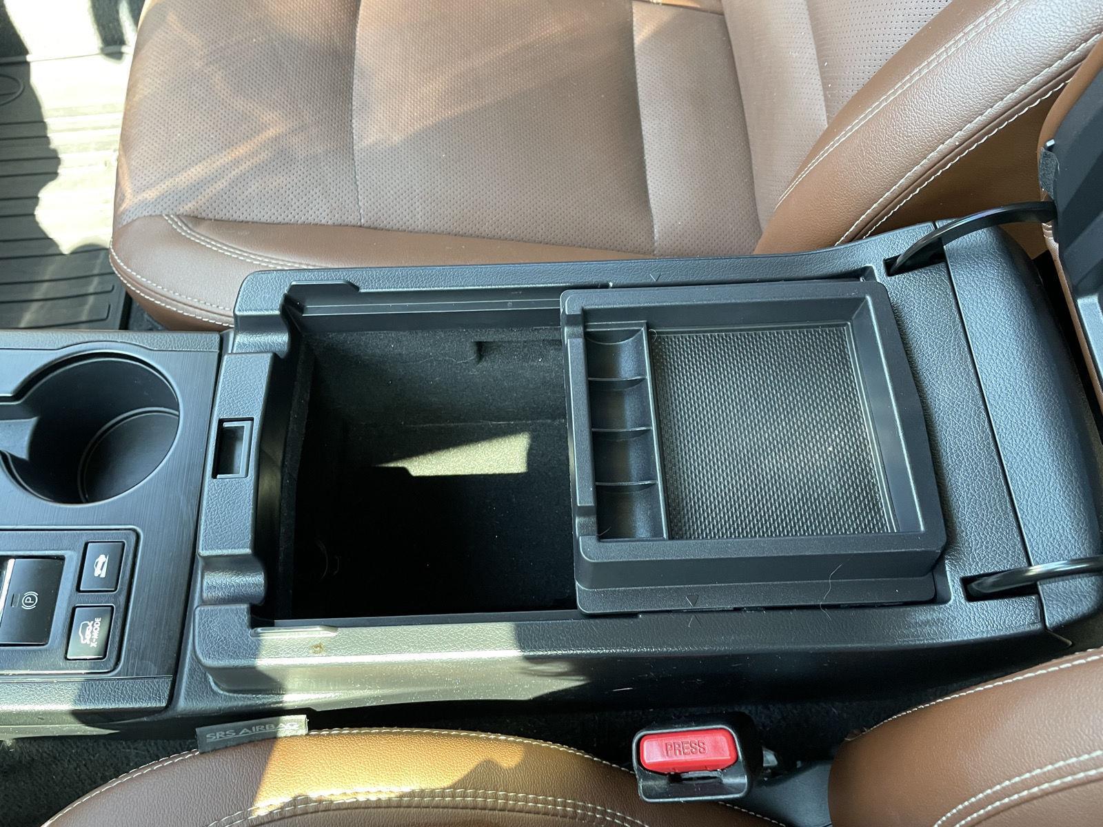 Vehicle photo 33
