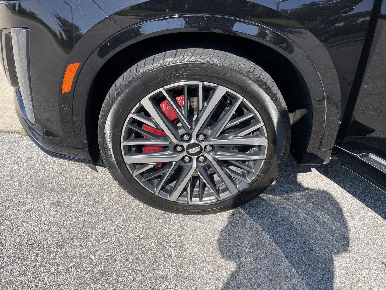 Vehicle photo 10