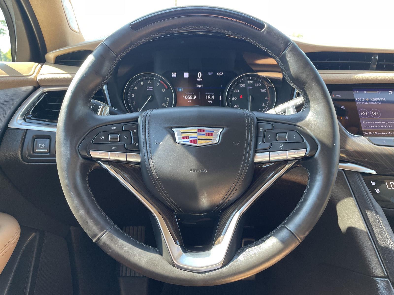 Vehicle photo 11