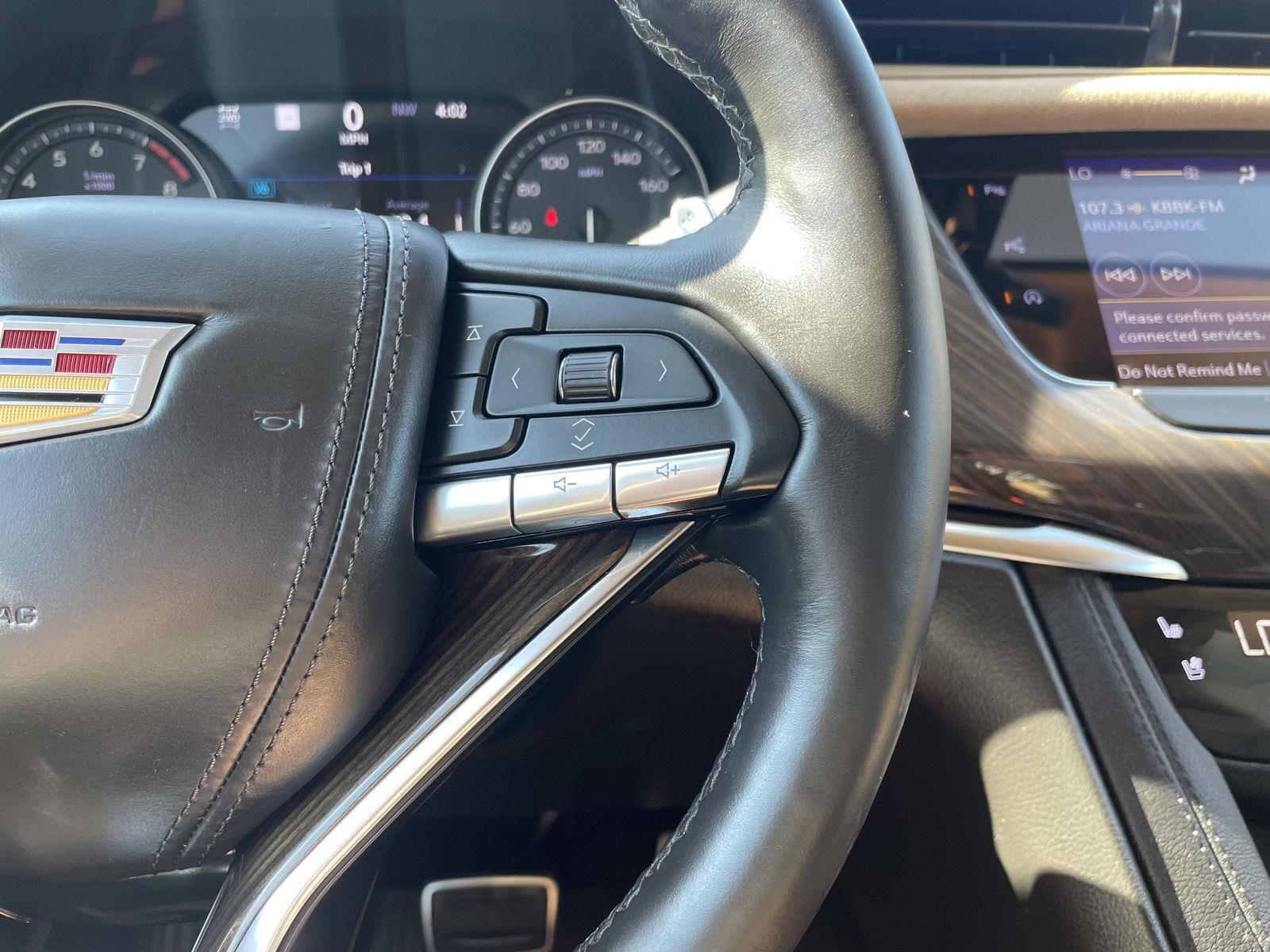 Vehicle photo 13