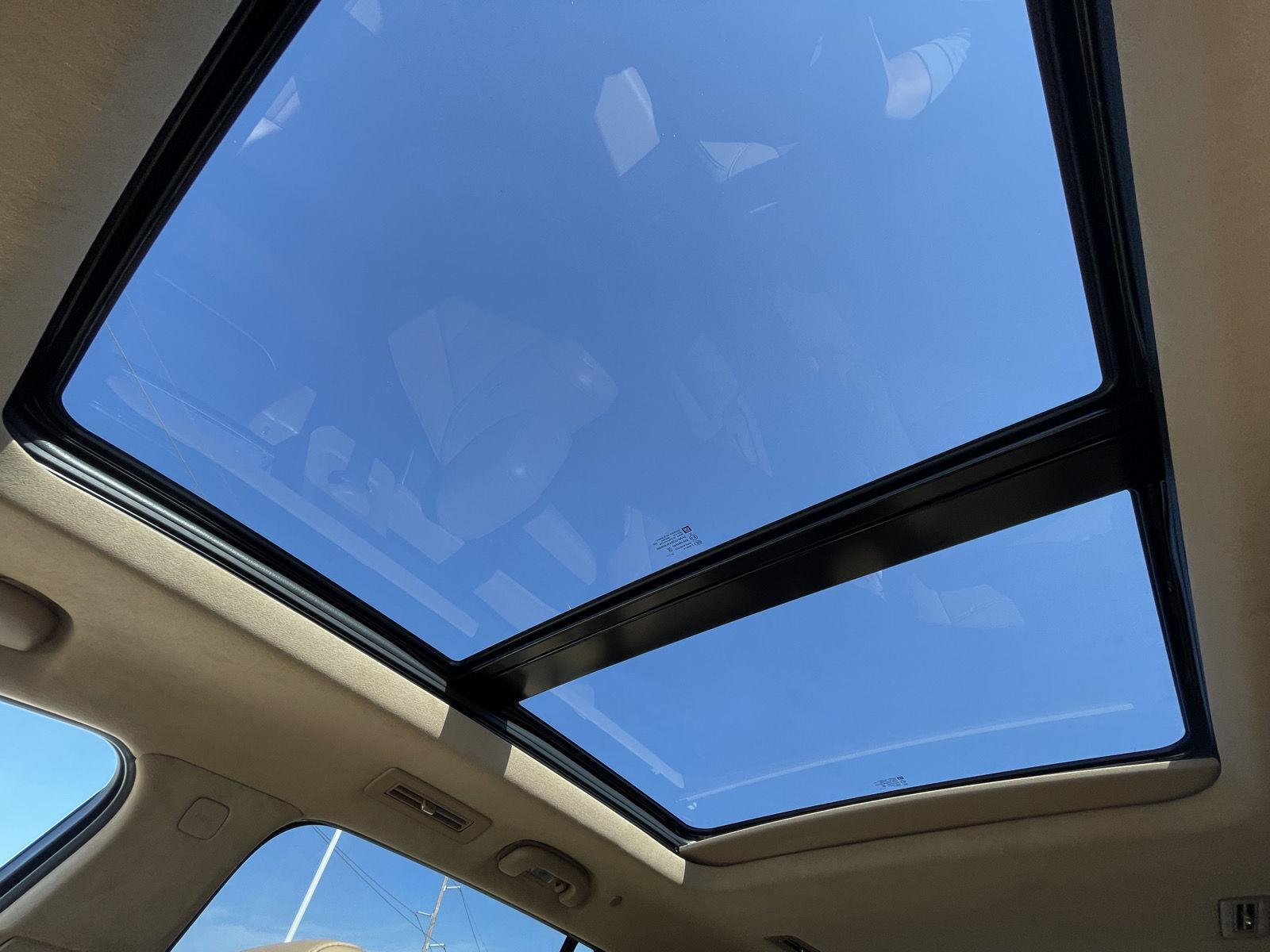 Vehicle photo 24