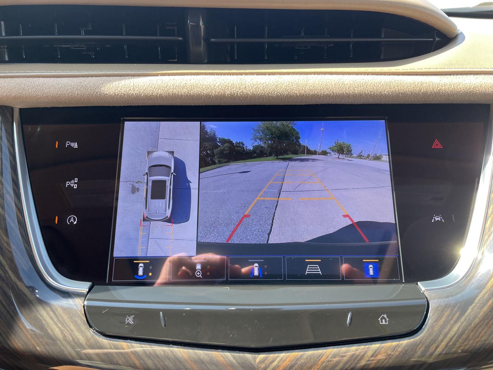 Vehicle photo 26