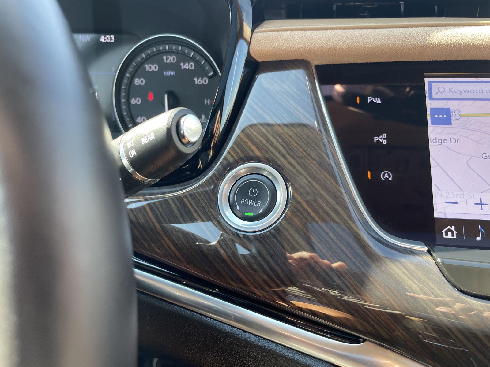 Vehicle photo 29