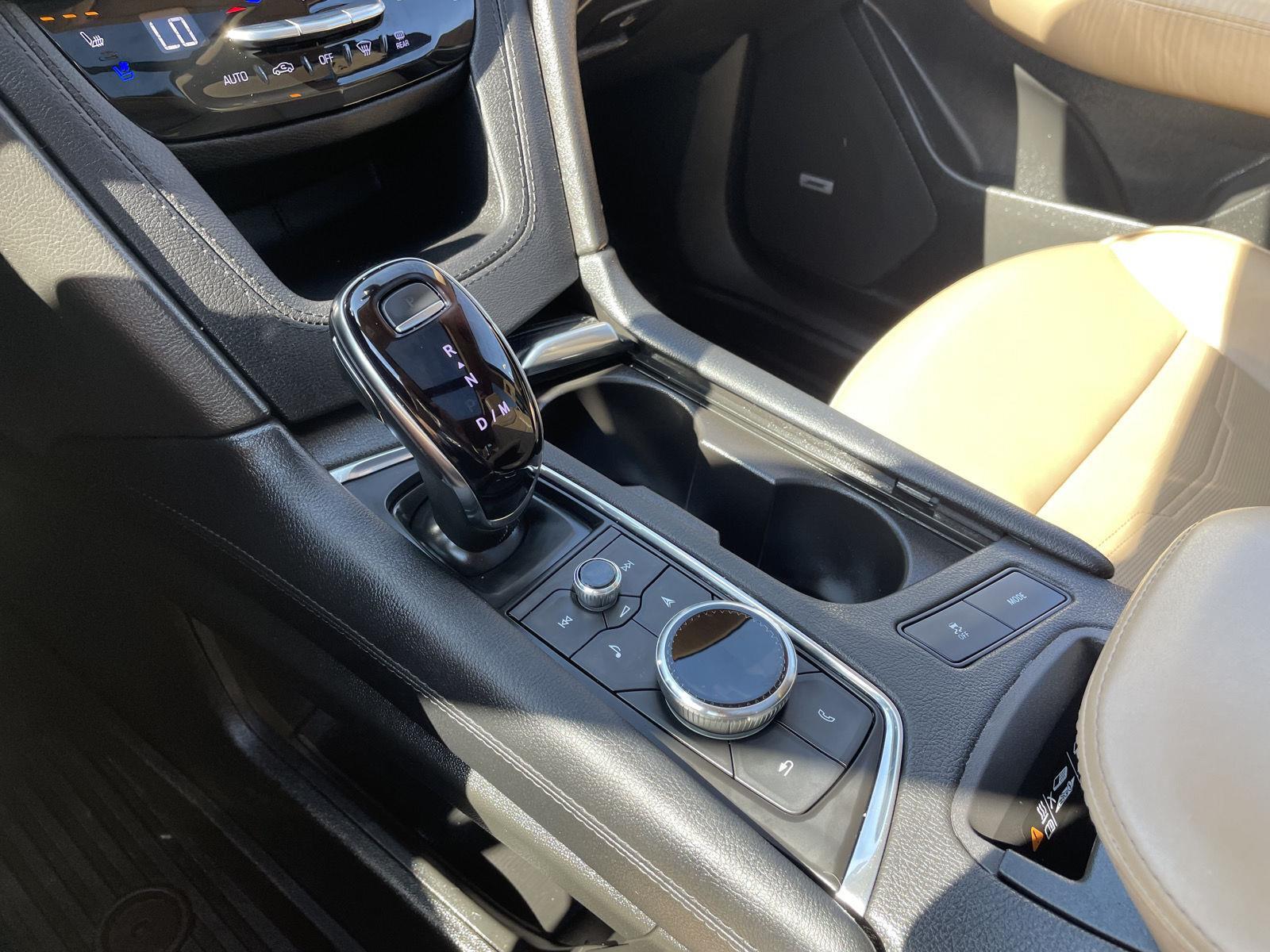 Vehicle photo 35