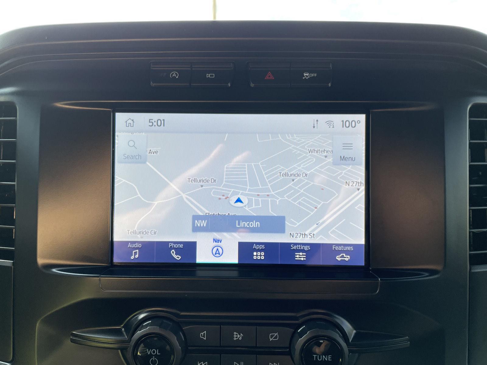 Vehicle photo 23
