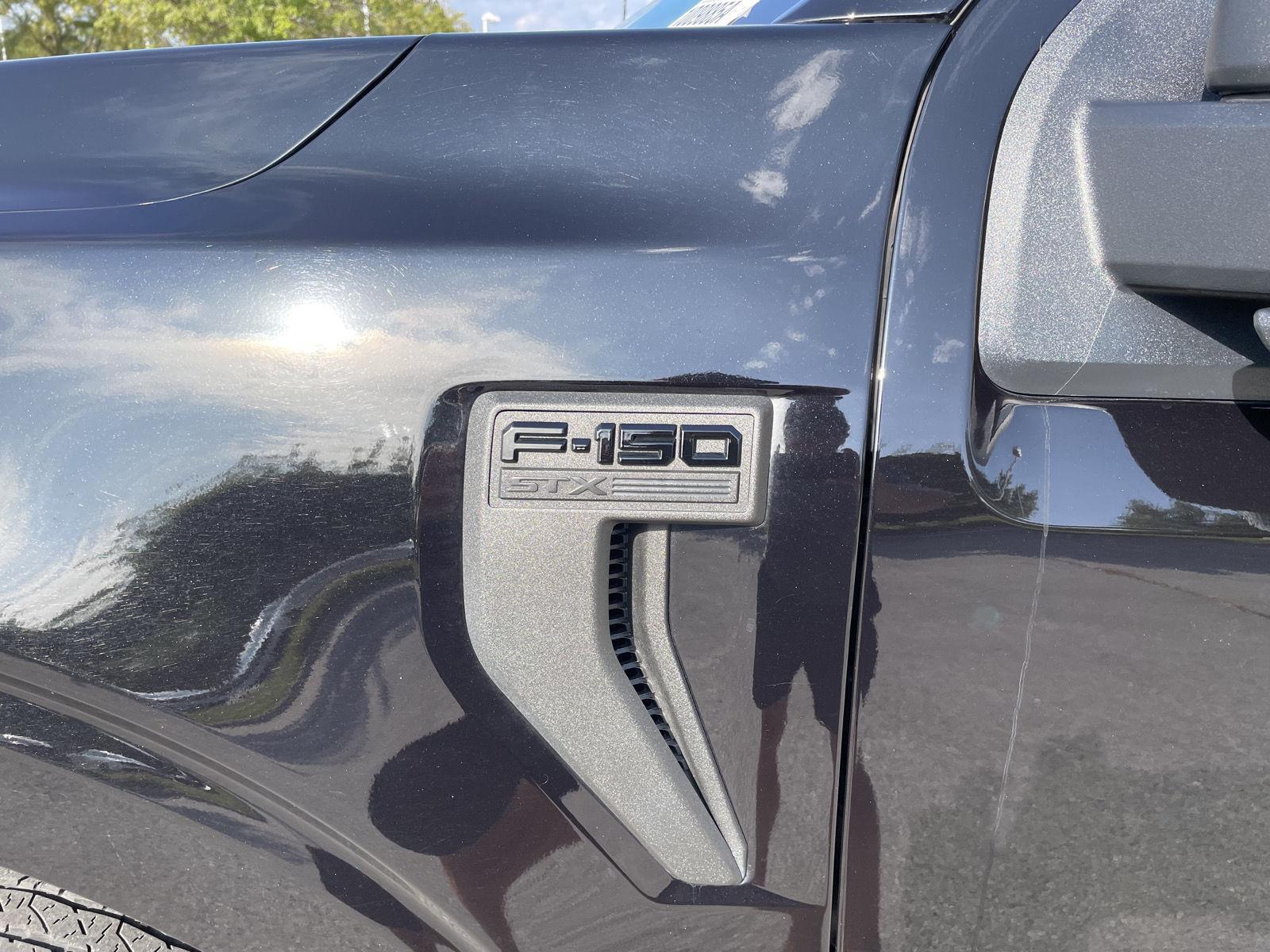 Vehicle photo 37