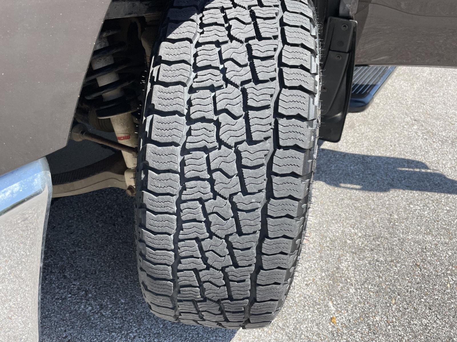 Vehicle photo 11