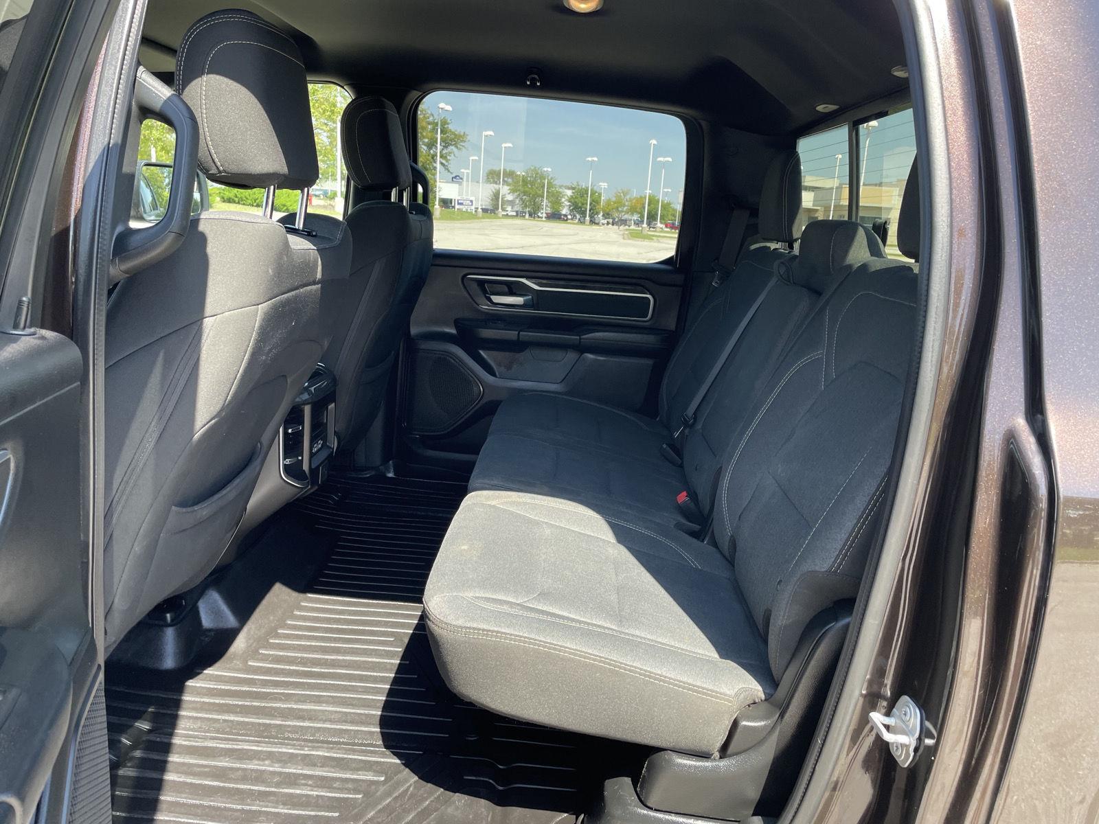 Vehicle photo 20