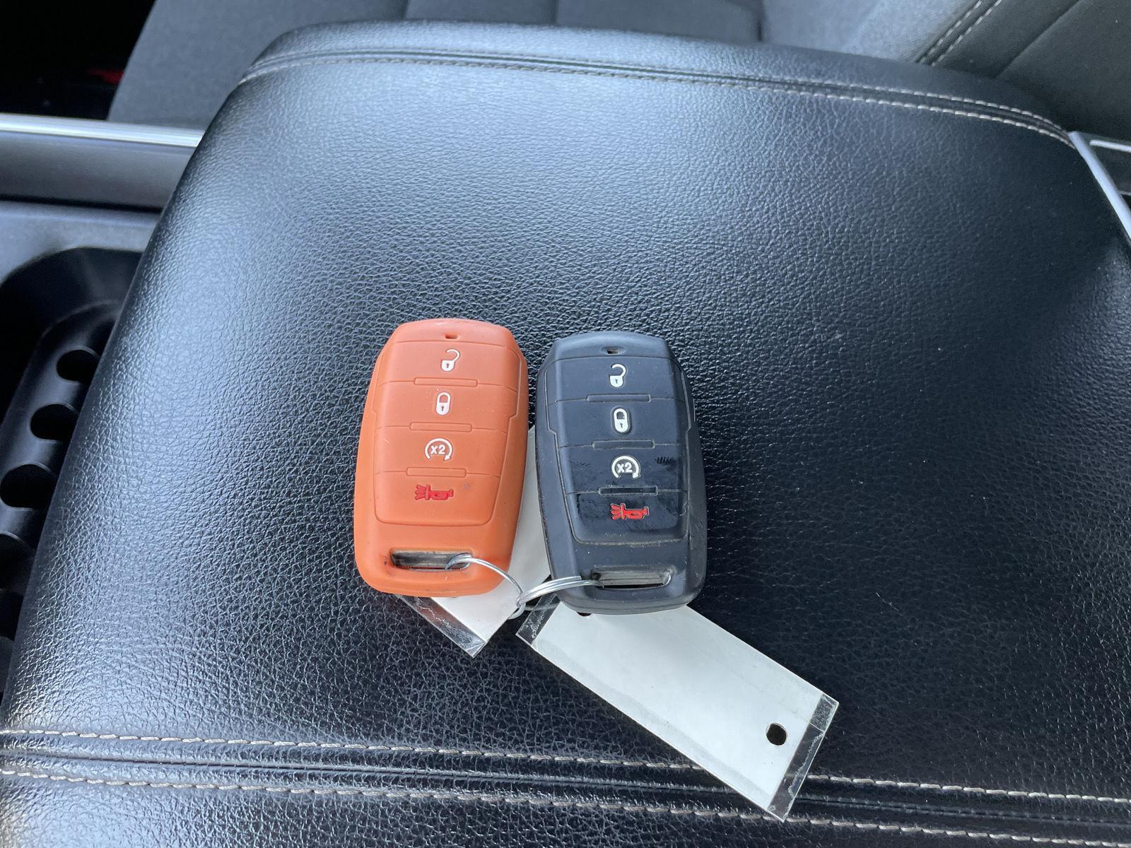 Vehicle photo 38