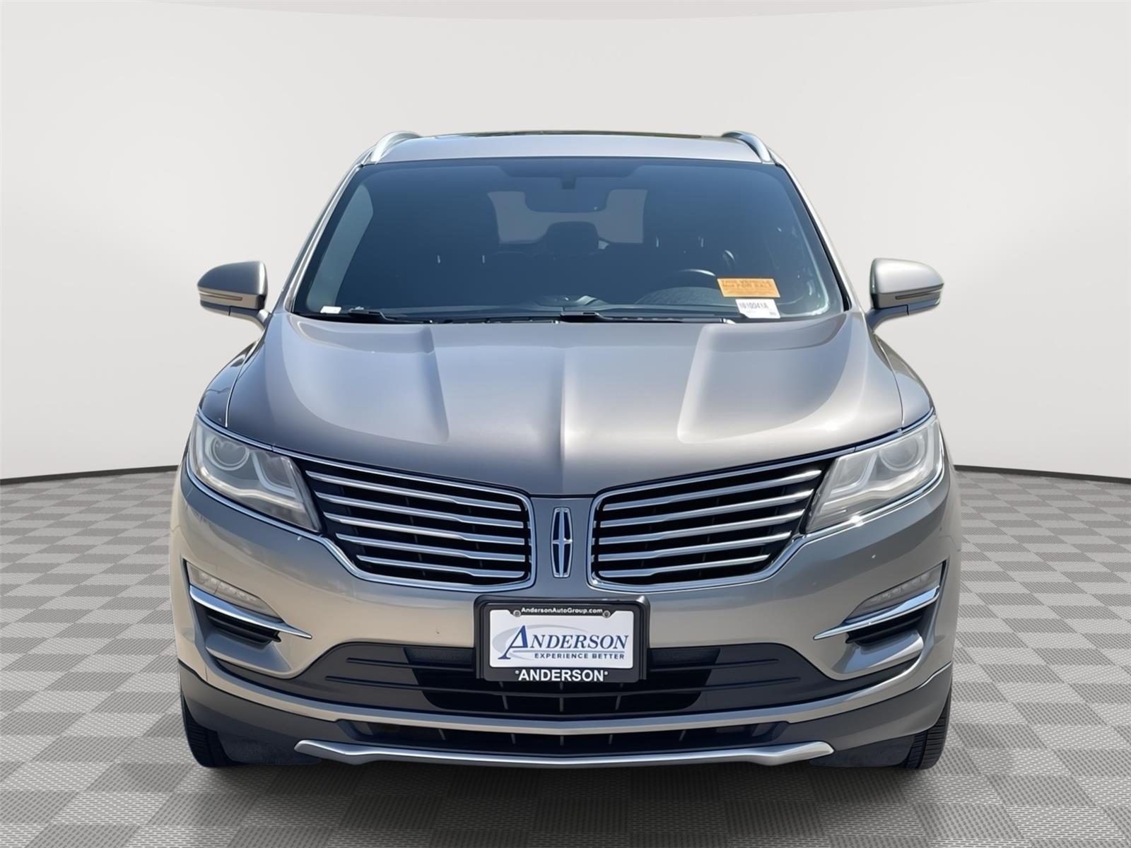 Vehicle photo 4