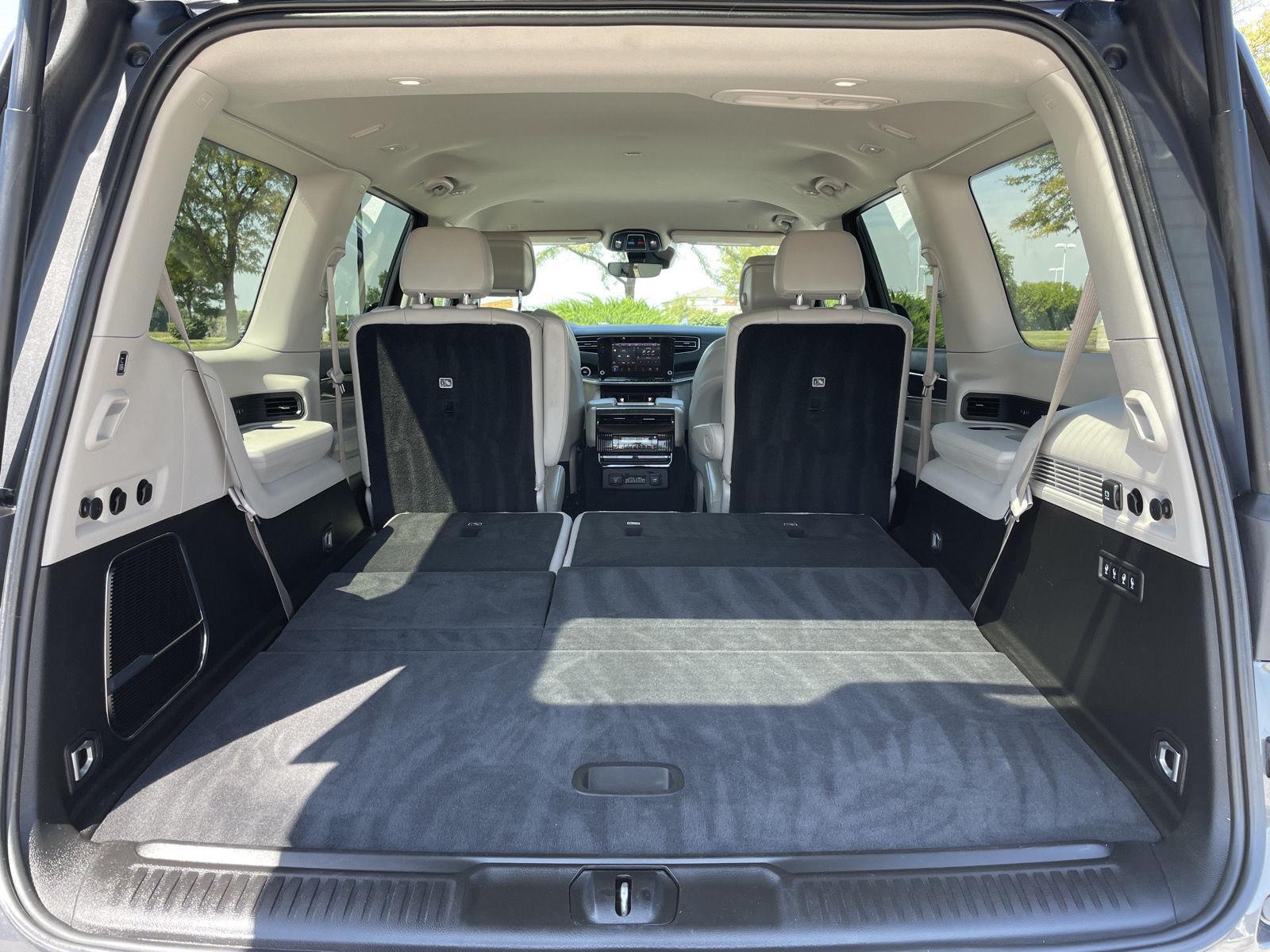 Vehicle photo 39