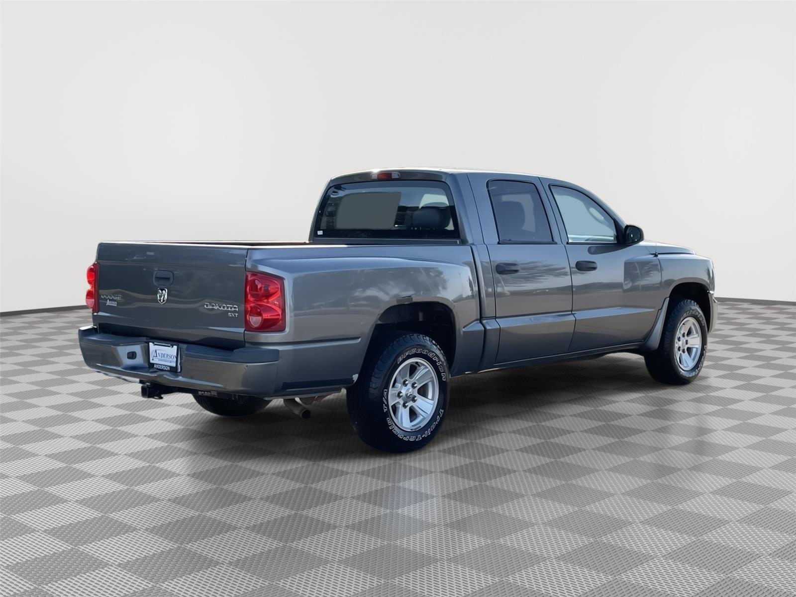Vehicle photo 7